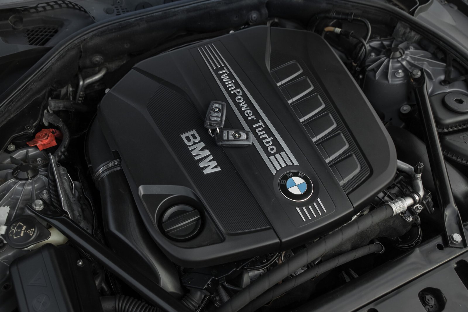 
								BMW 530D 190KW X-DRIVE M-SPORTPAKET full									