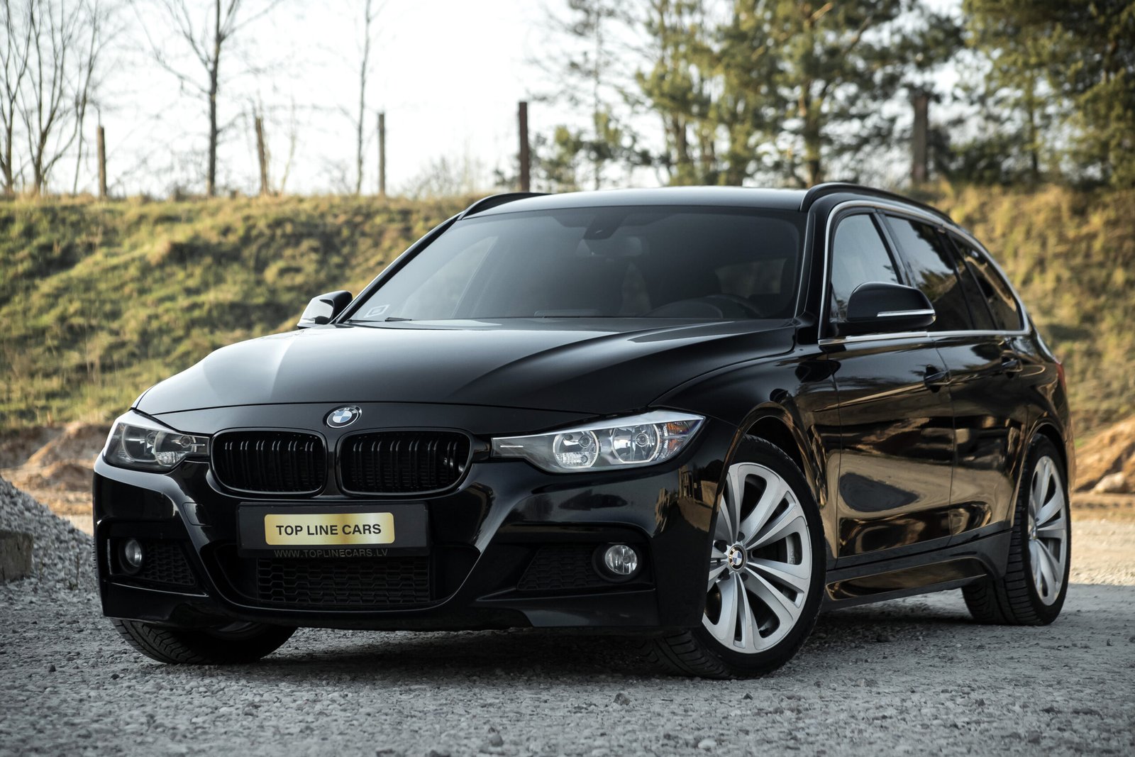 BMW 320D F31 120KW M-SPORTPAKET full