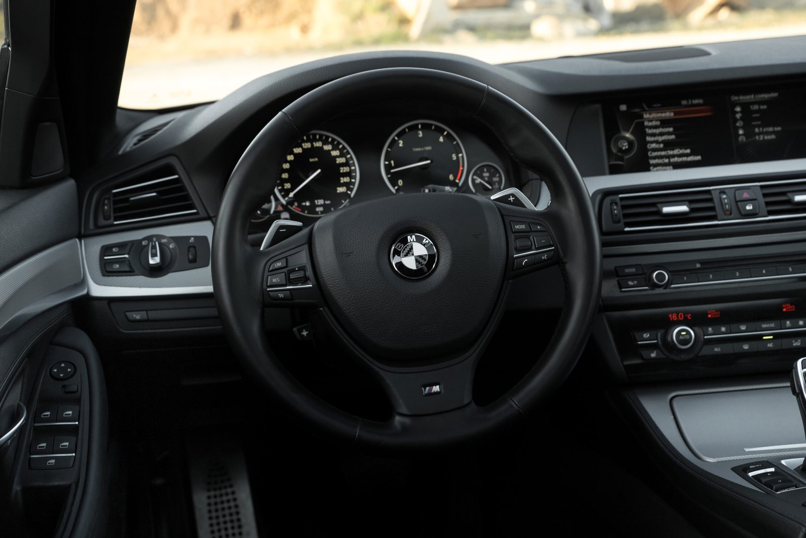 
								BMW 535D M-SPORTPAKET 230KW FACELIFT full									