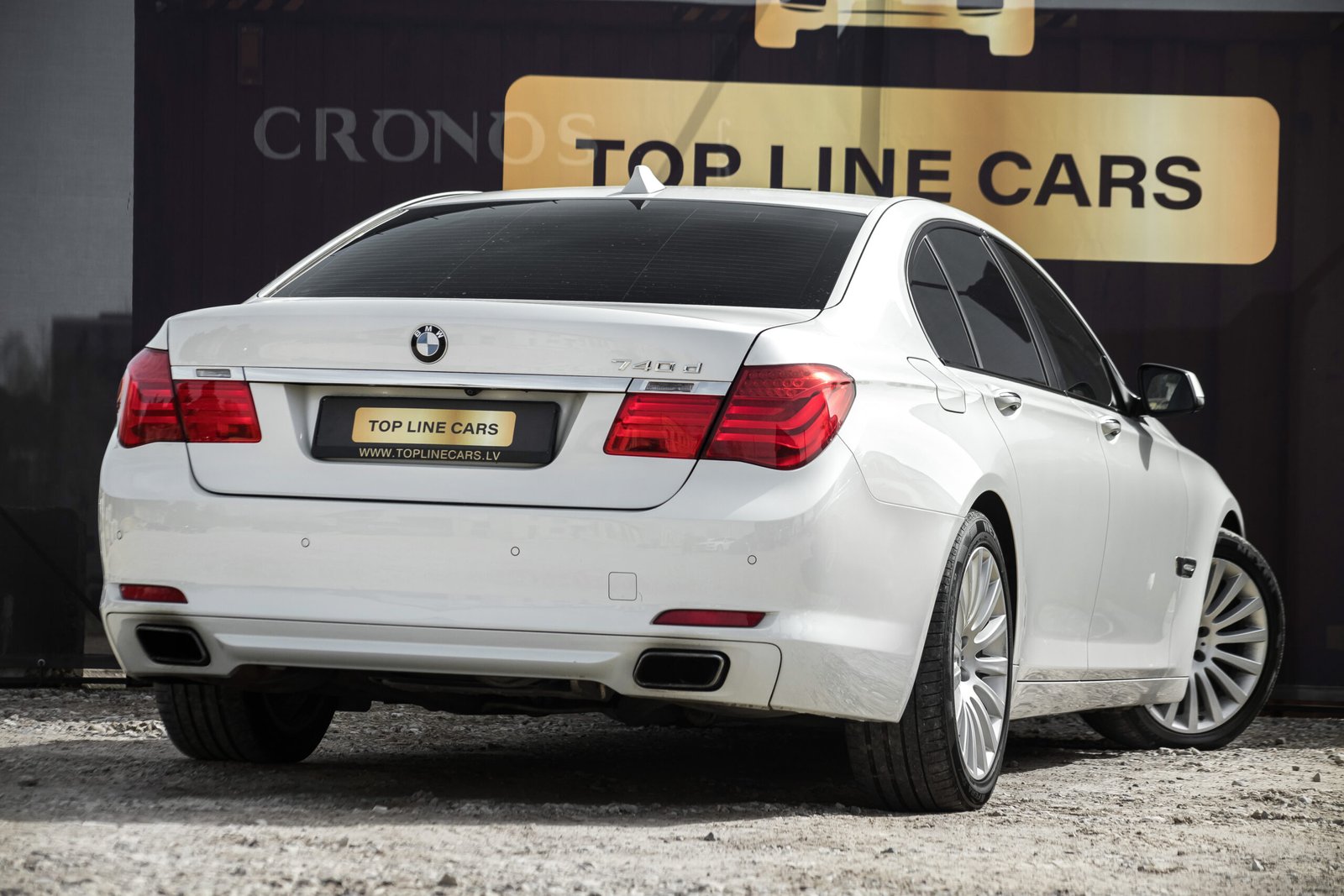 BMW 740D 230KW ALPINEWEISS II FULL OPTIONS full
