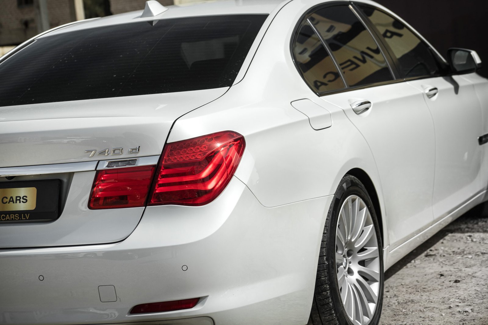 BMW 740D 230KW ALPINEWEISS II FULL OPTIONS full