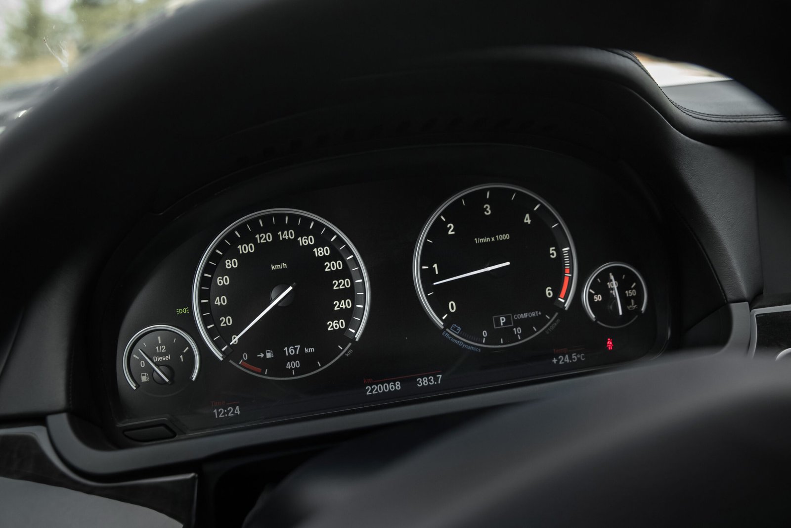 BMW 740D 230KW ALPINEWEISS II FULL OPTIONS full