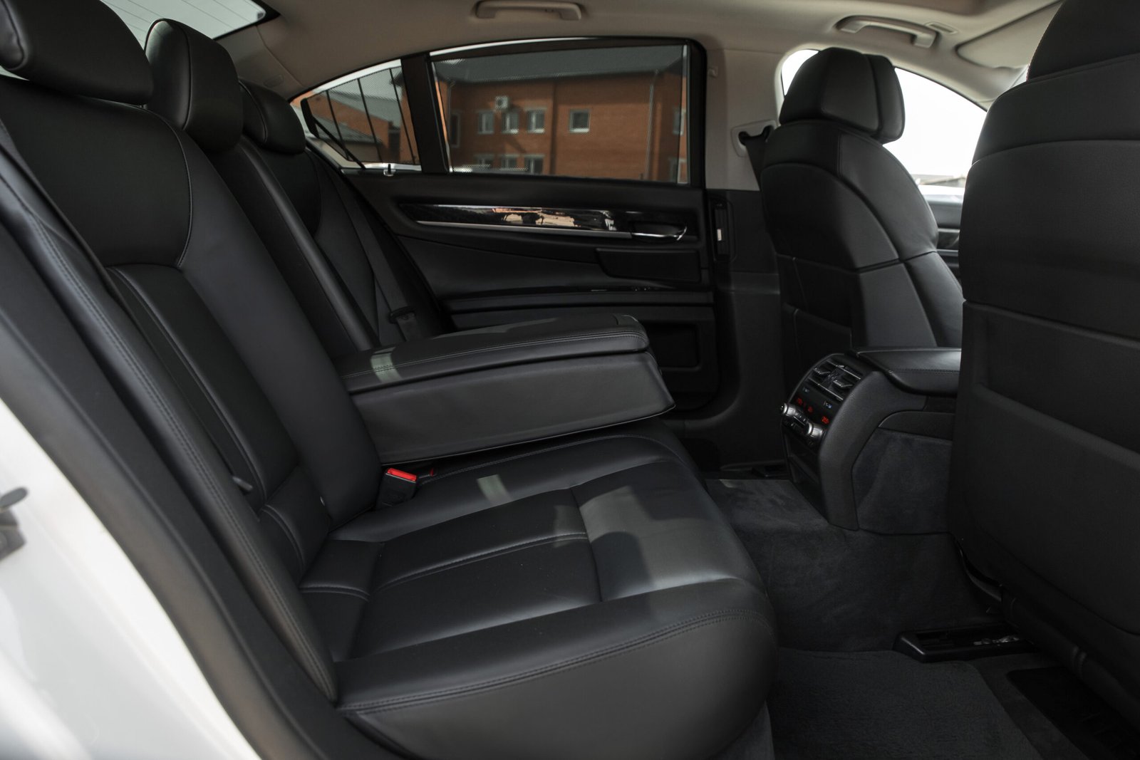 BMW 740D 230KW ALPINEWEISS II FULL OPTIONS full