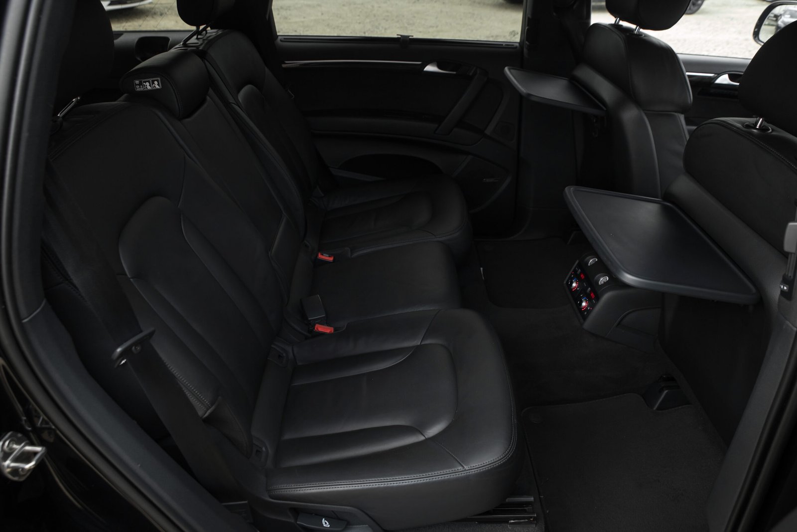 
								AUDI Q7 S-LINE 3.0D 180KW QUATTRO FACELIFT full									