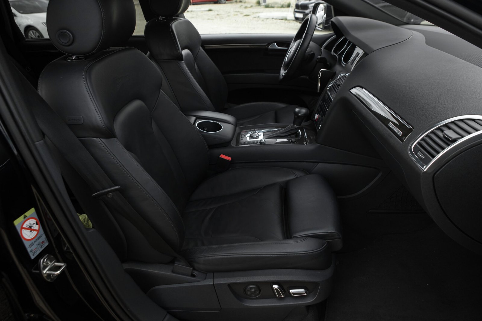 
								AUDI Q7 S-LINE 3.0D 180KW QUATTRO FACELIFT full									