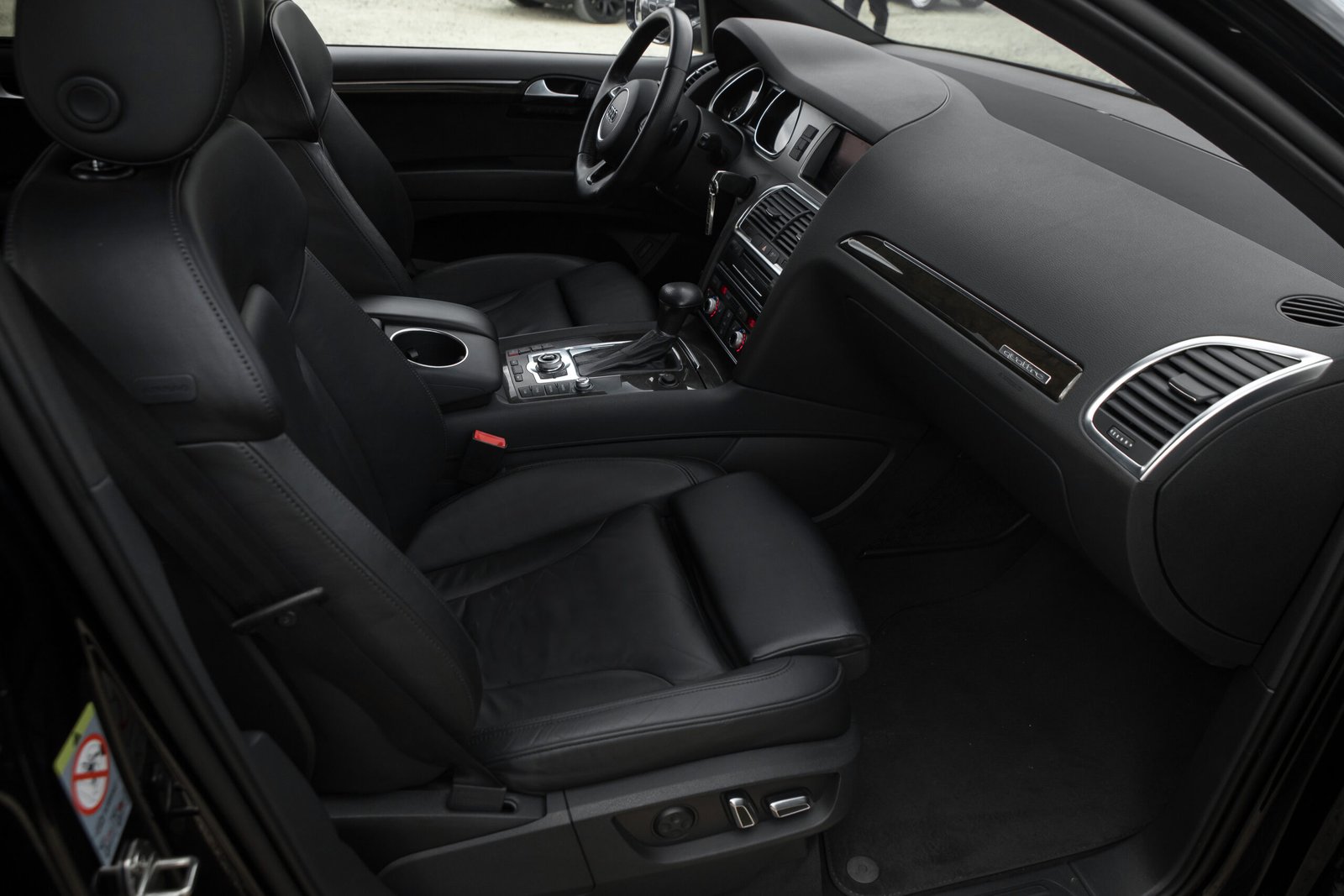 
								AUDI Q7 S-LINE 3.0D 180KW QUATTRO FACELIFT full									