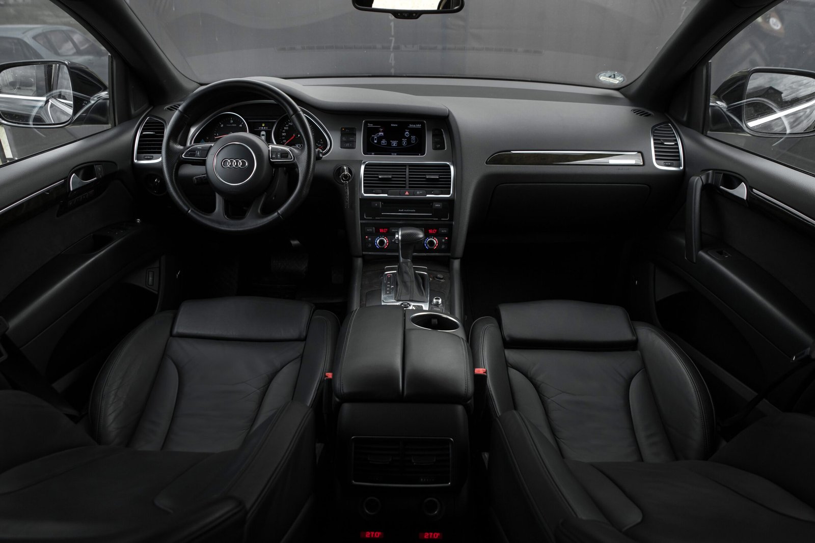 
								AUDI Q7 S-LINE 3.0D 180KW QUATTRO FACELIFT full									