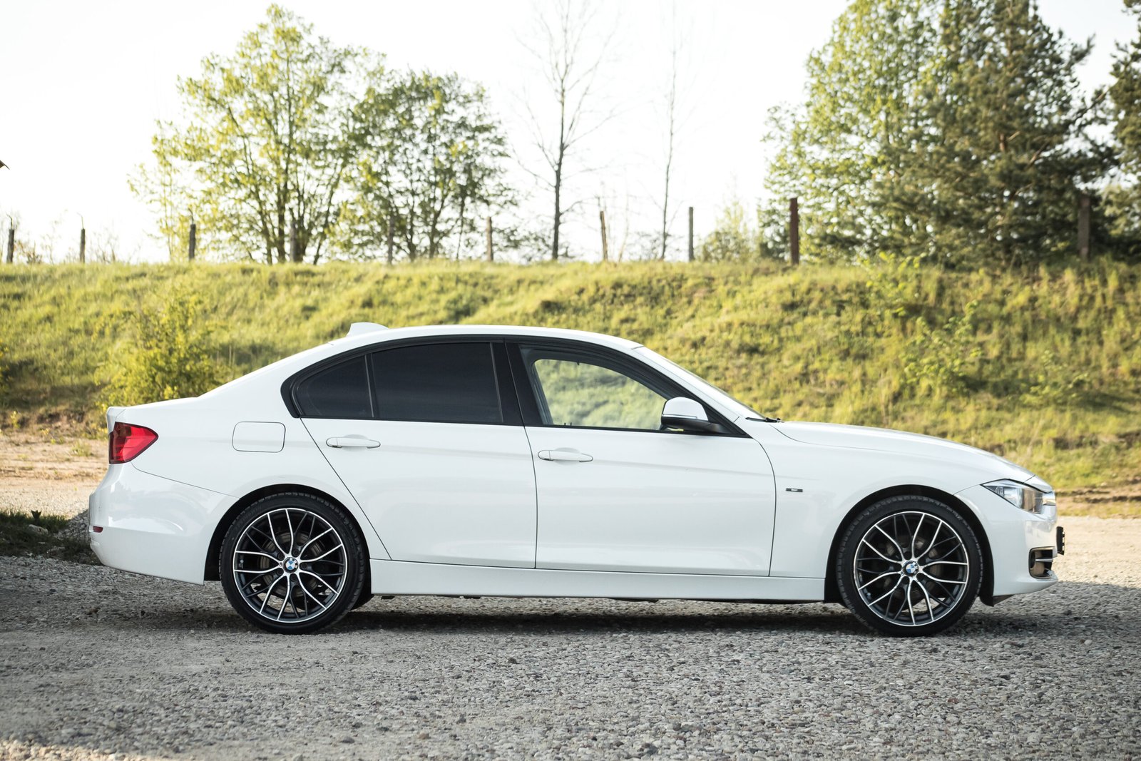 BMW SPORT 318D F31 2.0D 150Z/S full