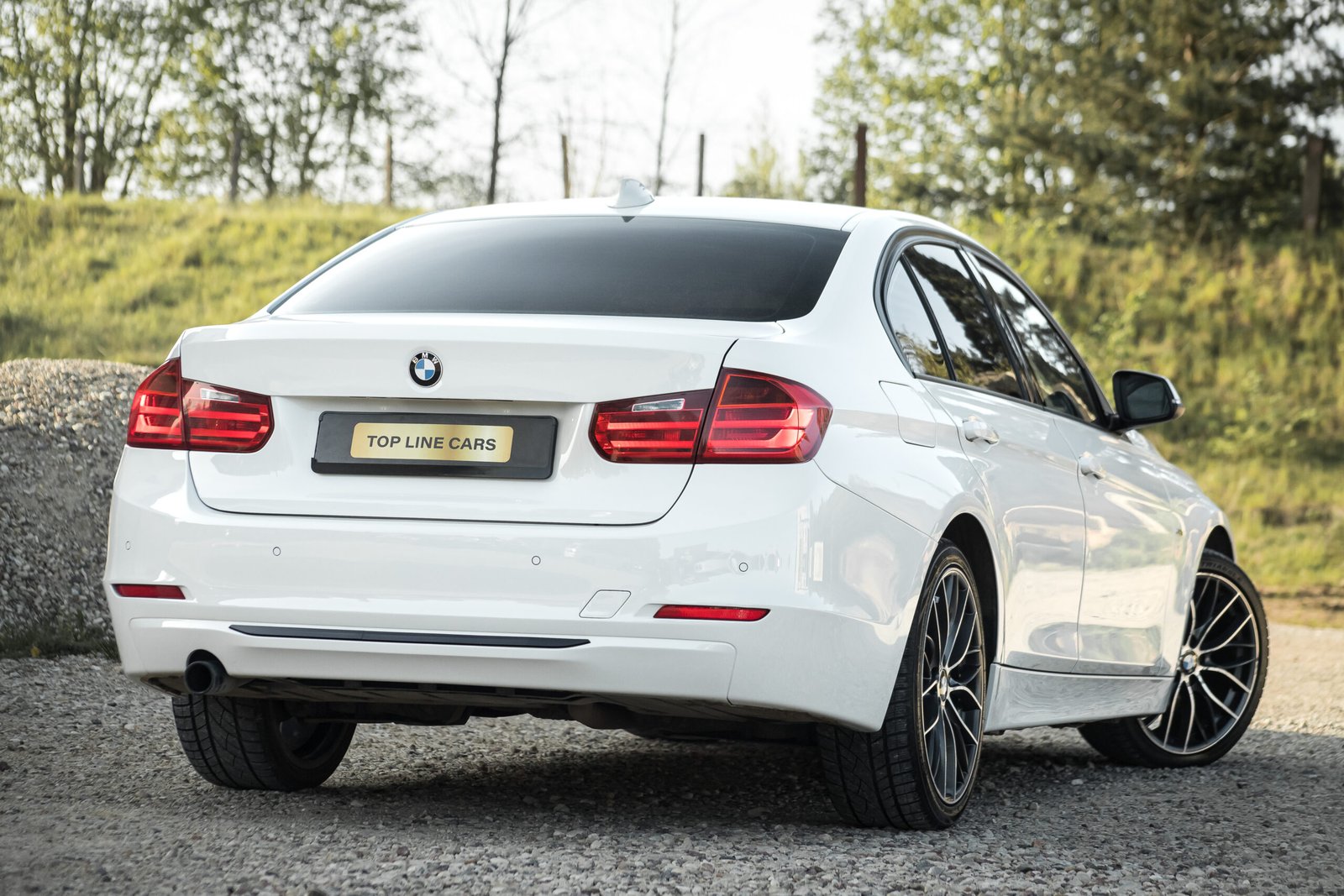 BMW SPORT 318D F31 2.0D 150Z/S full