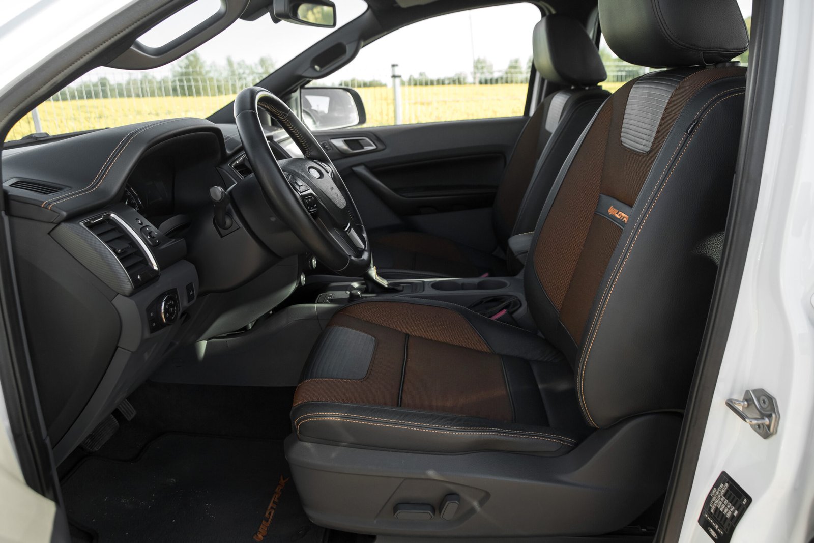 FORD RANGER WILDTRUCK 3.2D 147KW 4×4 FACELIFT full