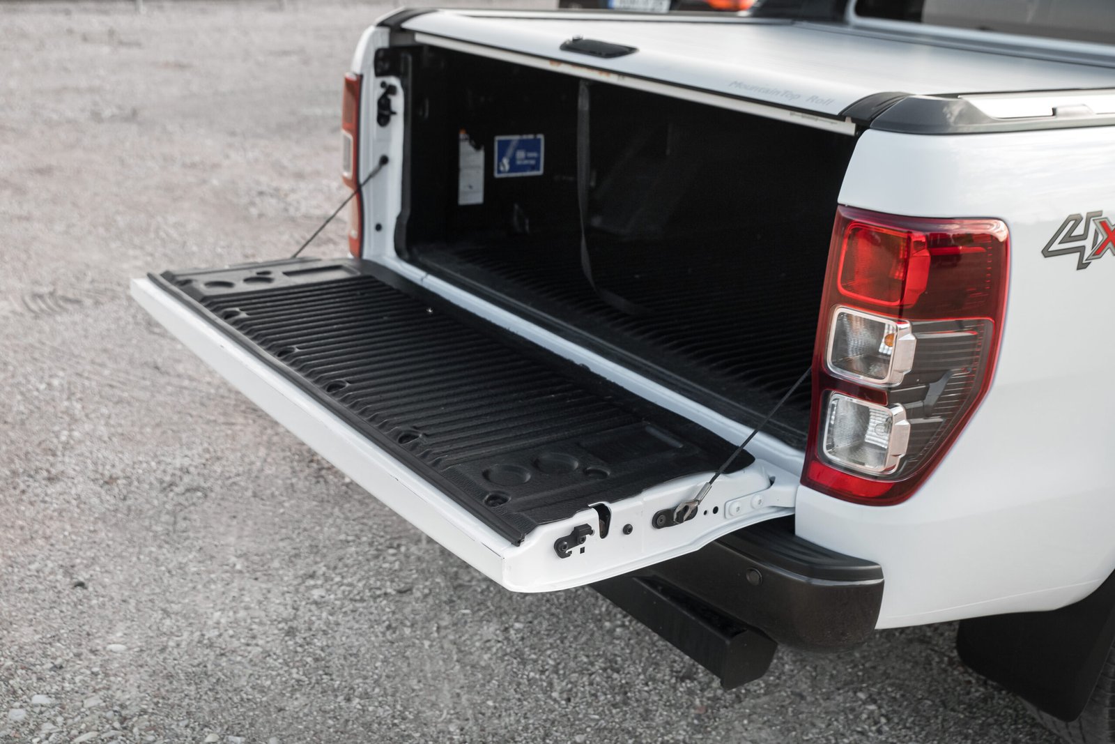 FORD RANGER WILDTRUCK 3.2D 147KW 4×4 FACELIFT full