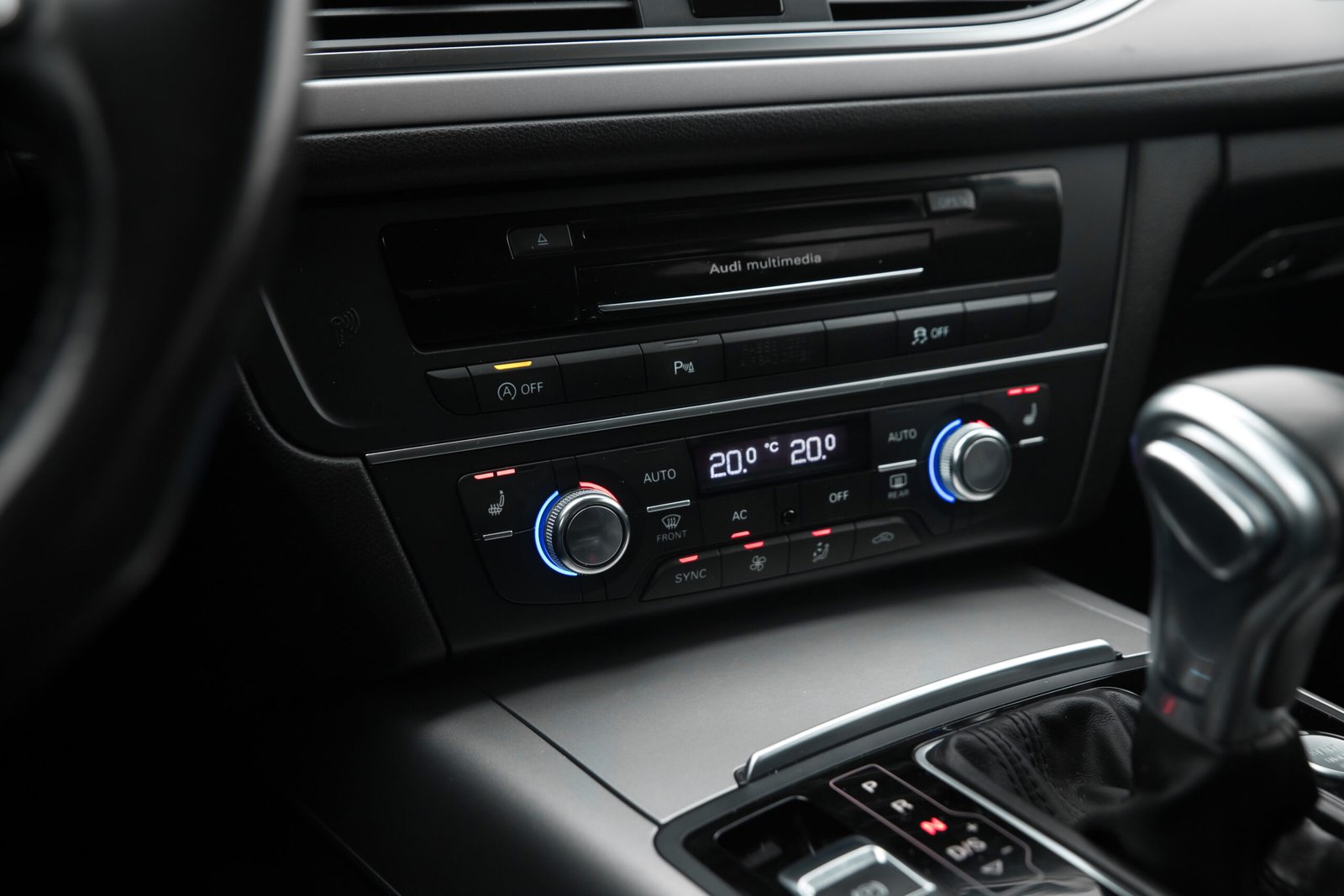 AUDI A6 S-LINE 3.0D  180 KW QUATTRO full