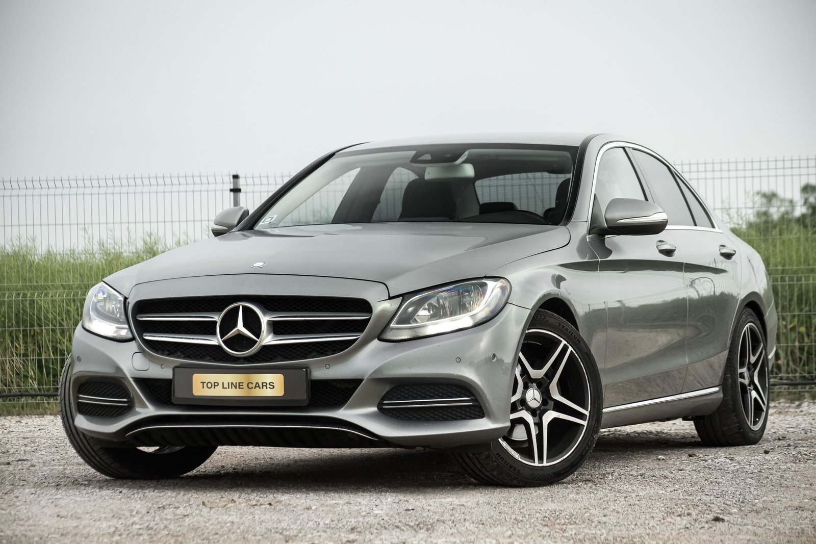 MERSEDES BENZ C220 2.0D SEDAN full