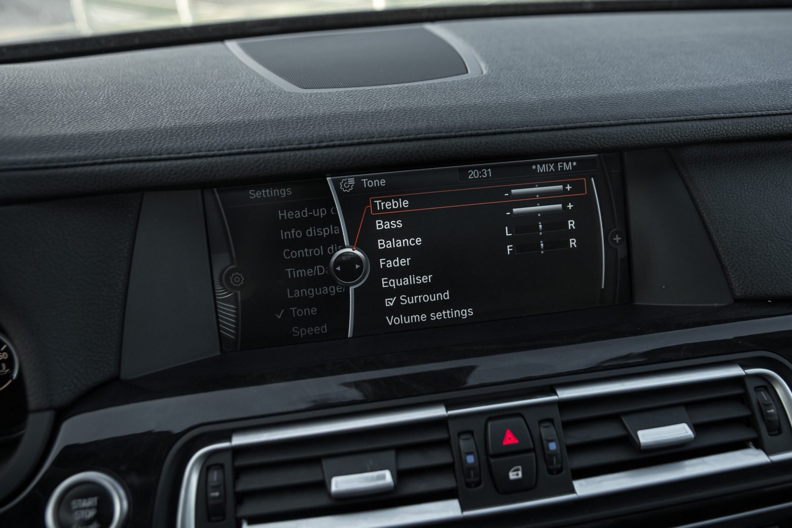 
								BMW 740D 225KW 3.0D 40D M-SPORTPAKET FULL OPTIONS full									