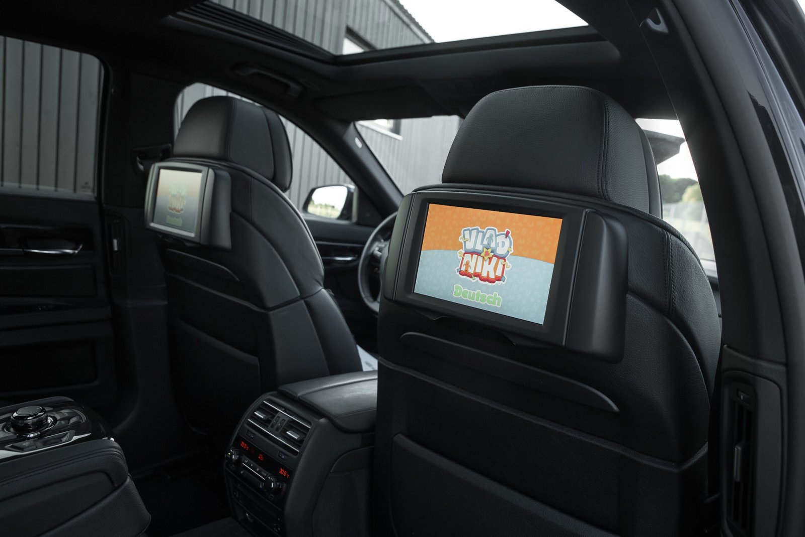 
								BMW 740D 225KW 3.0D 40D M-SPORTPAKET FULL OPTIONS full									