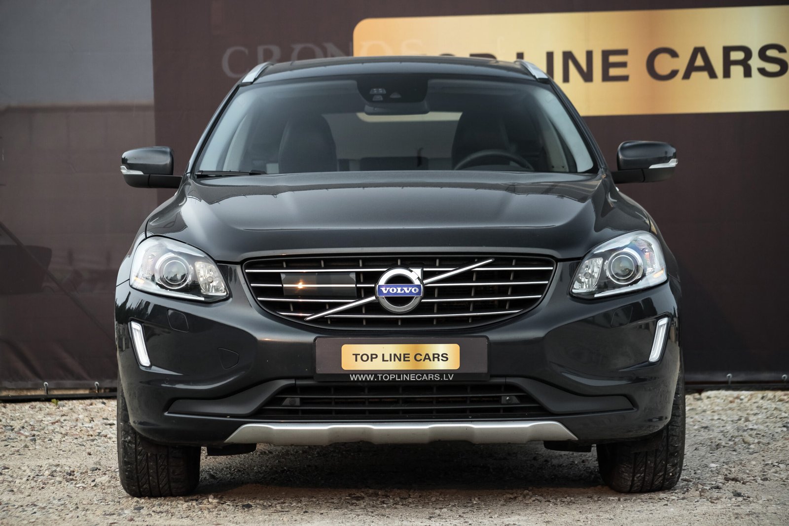 
								VOLVO XC60 2.4D5 MOMENTUM full									