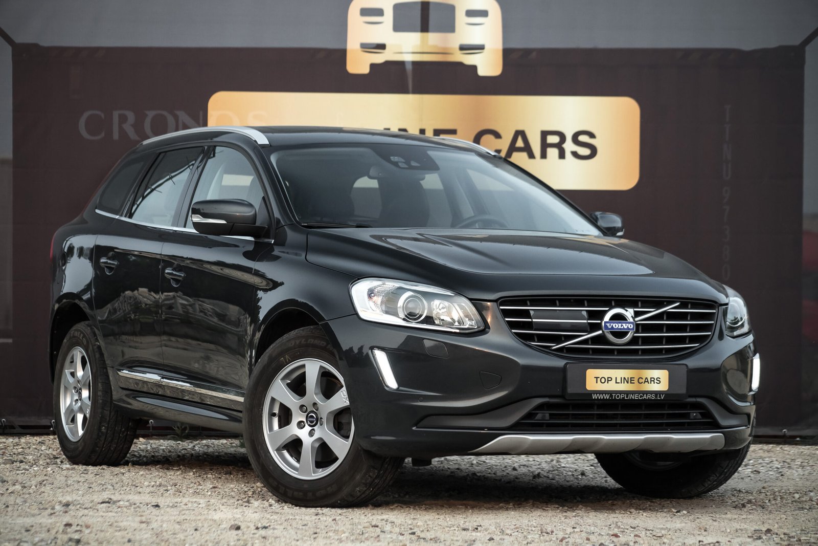 
								VOLVO XC60 2.4D5 MOMENTUM full									