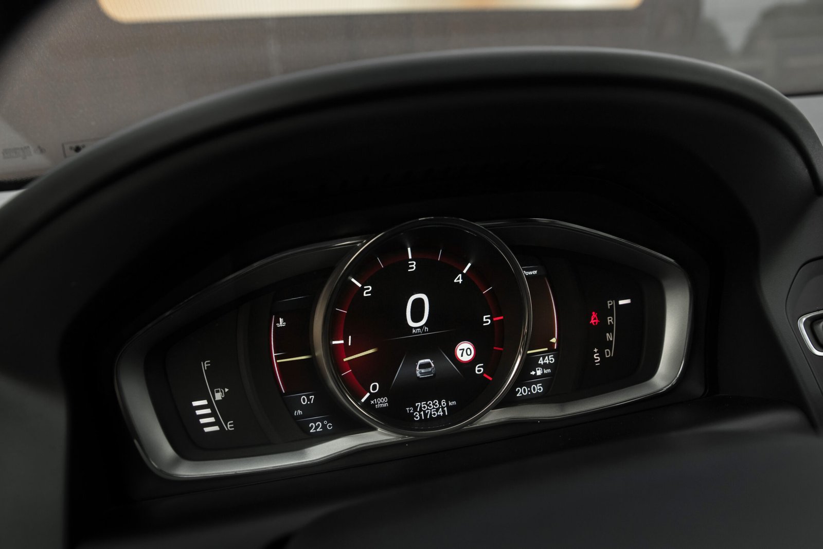 
								VOLVO XC60 2.4D5 MOMENTUM full									