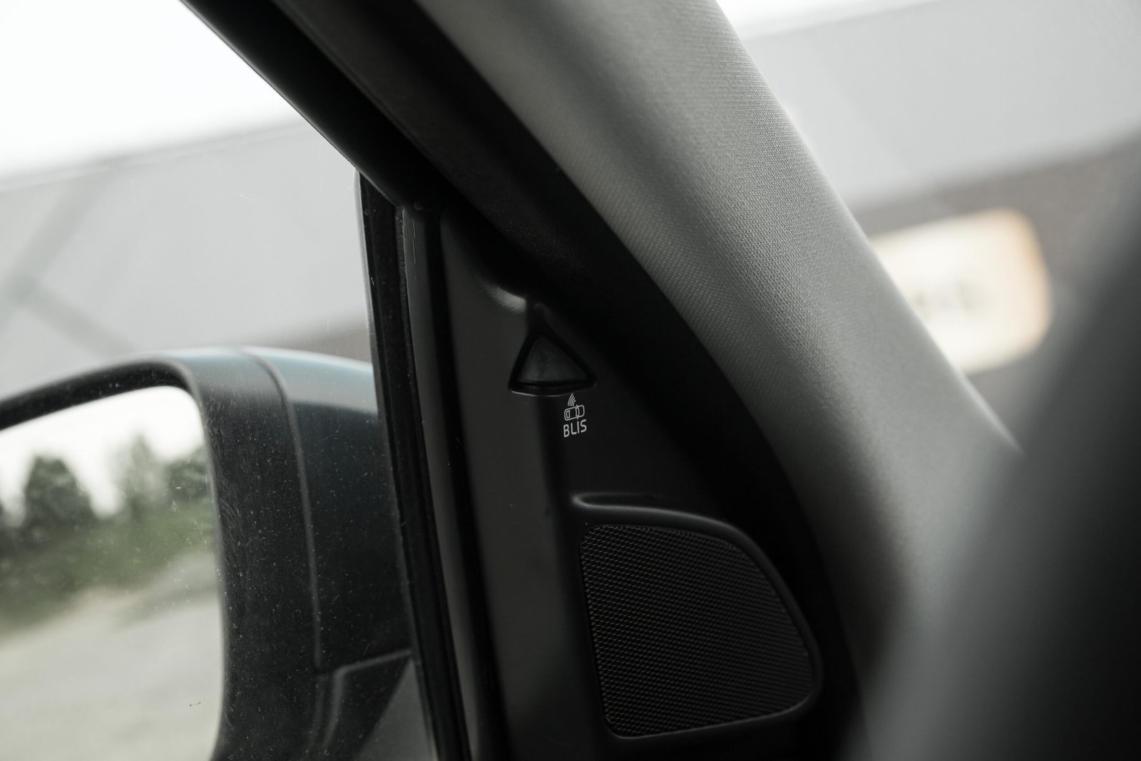 
								VOLVO XC60 2.4D5 MOMENTUM full									