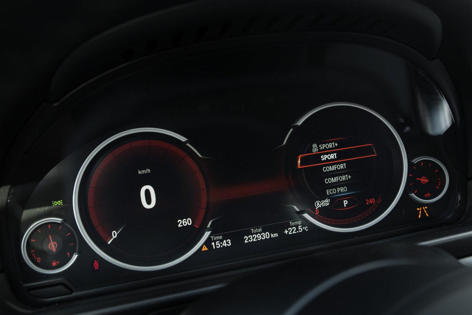 BMW F11 535D 230KW M-SPORTPAKET FACELIFT full