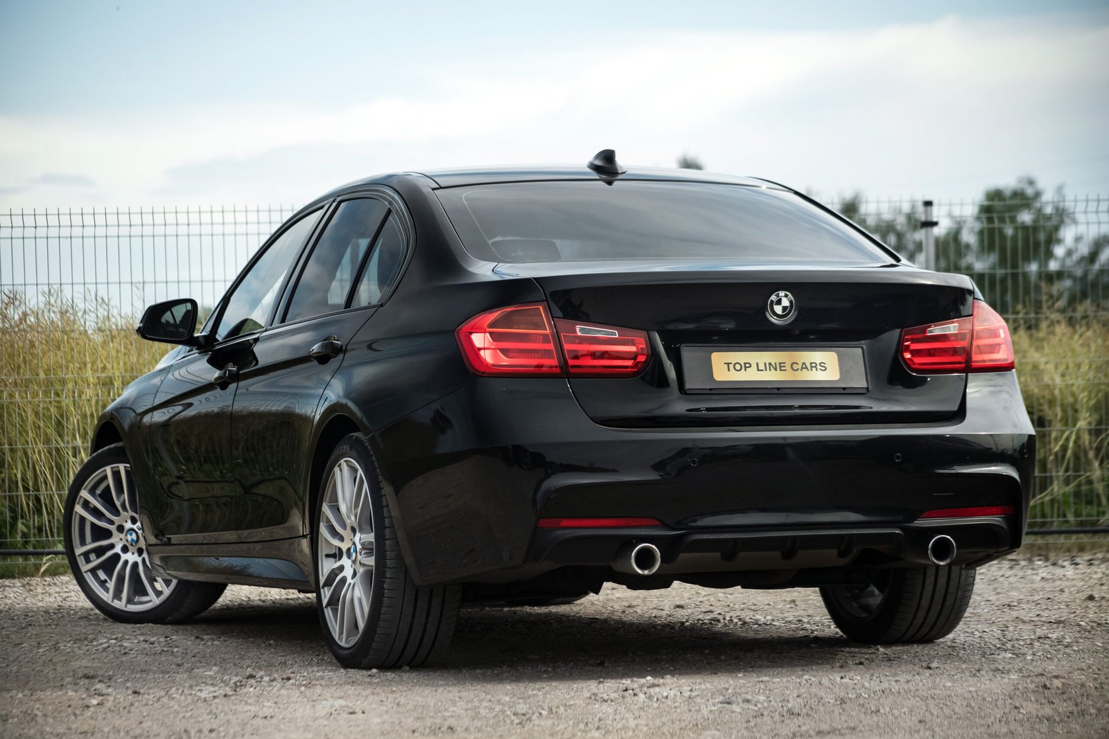 BMW F30 330D 190KW  M-SPORTPAKET full