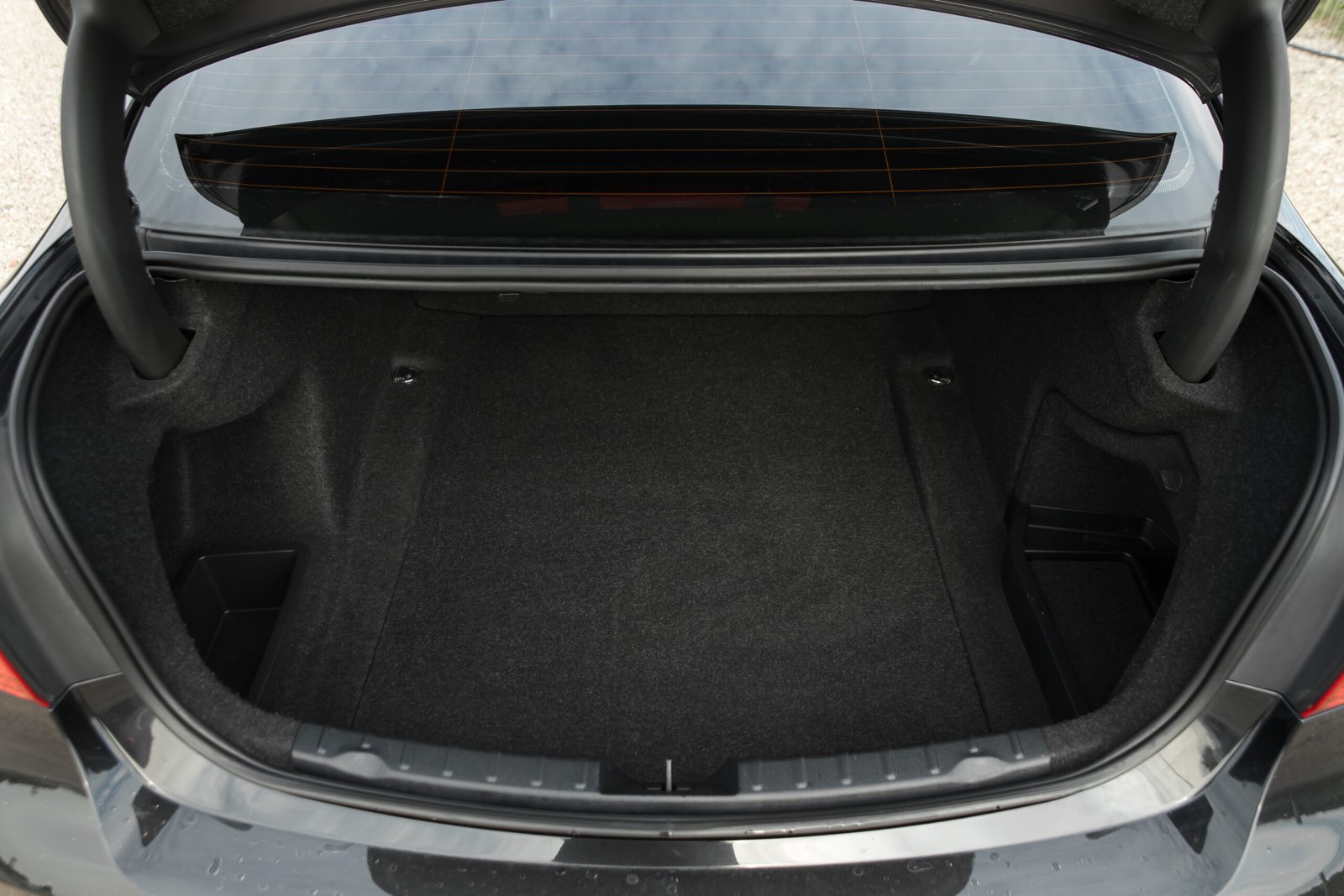 BMW F30 330D 190KW  M-SPORTPAKET full