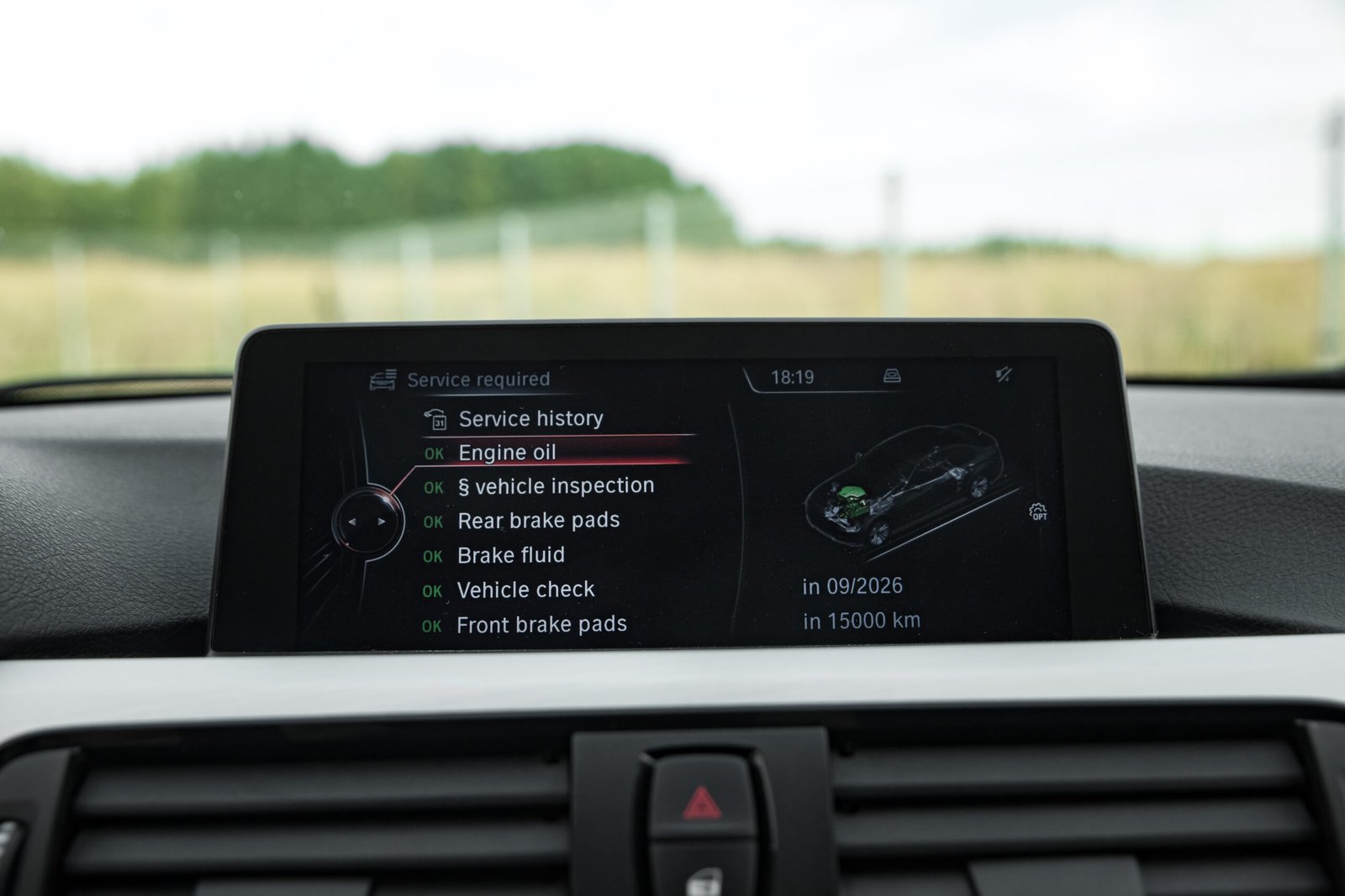 BMW F30 330D 190KW  M-SPORTPAKET full