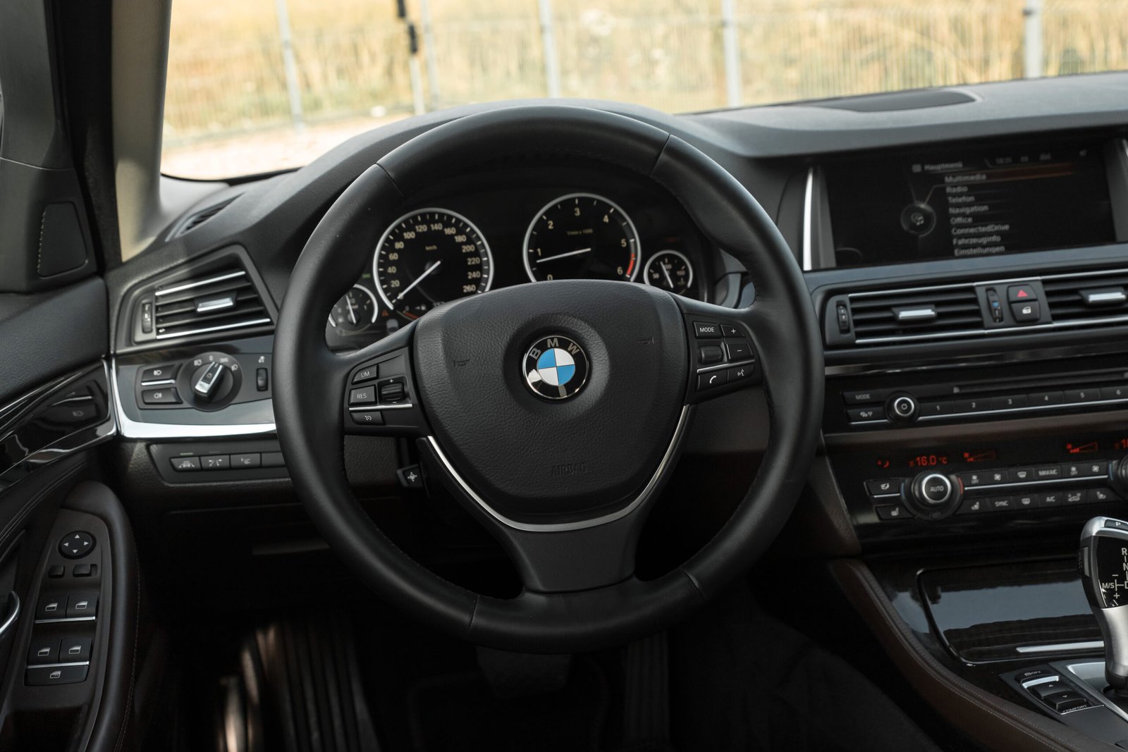BMW F10 530D 190KW LUXURYLINE FACELIFT full