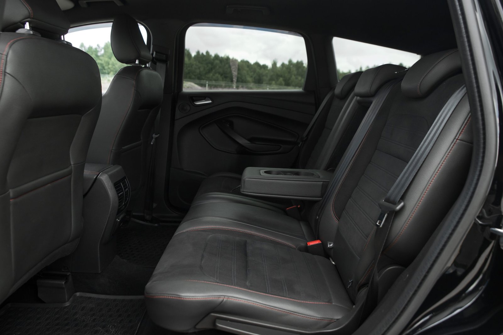 FORD KUGA ST 2.0D 110KW full