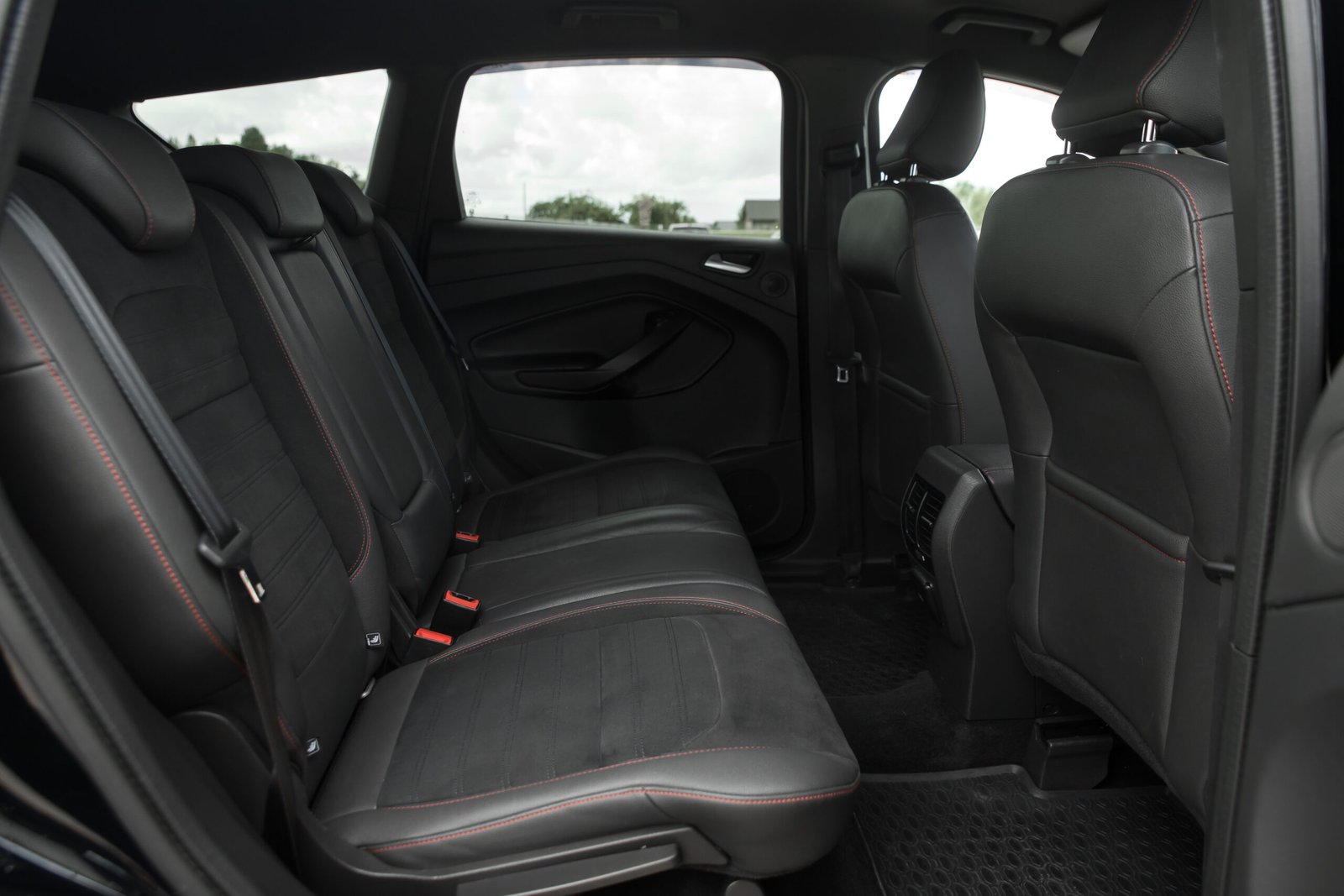 FORD KUGA ST 2.0D 110KW full