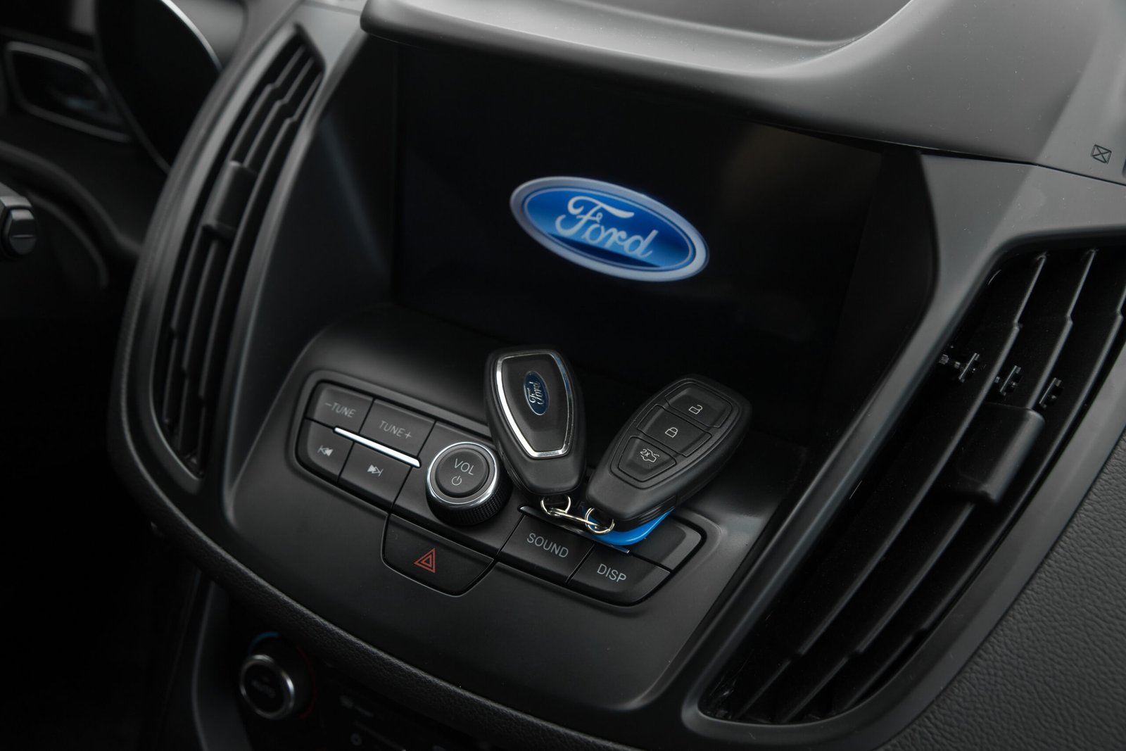 FORD KUGA ST 2.0D 110KW full