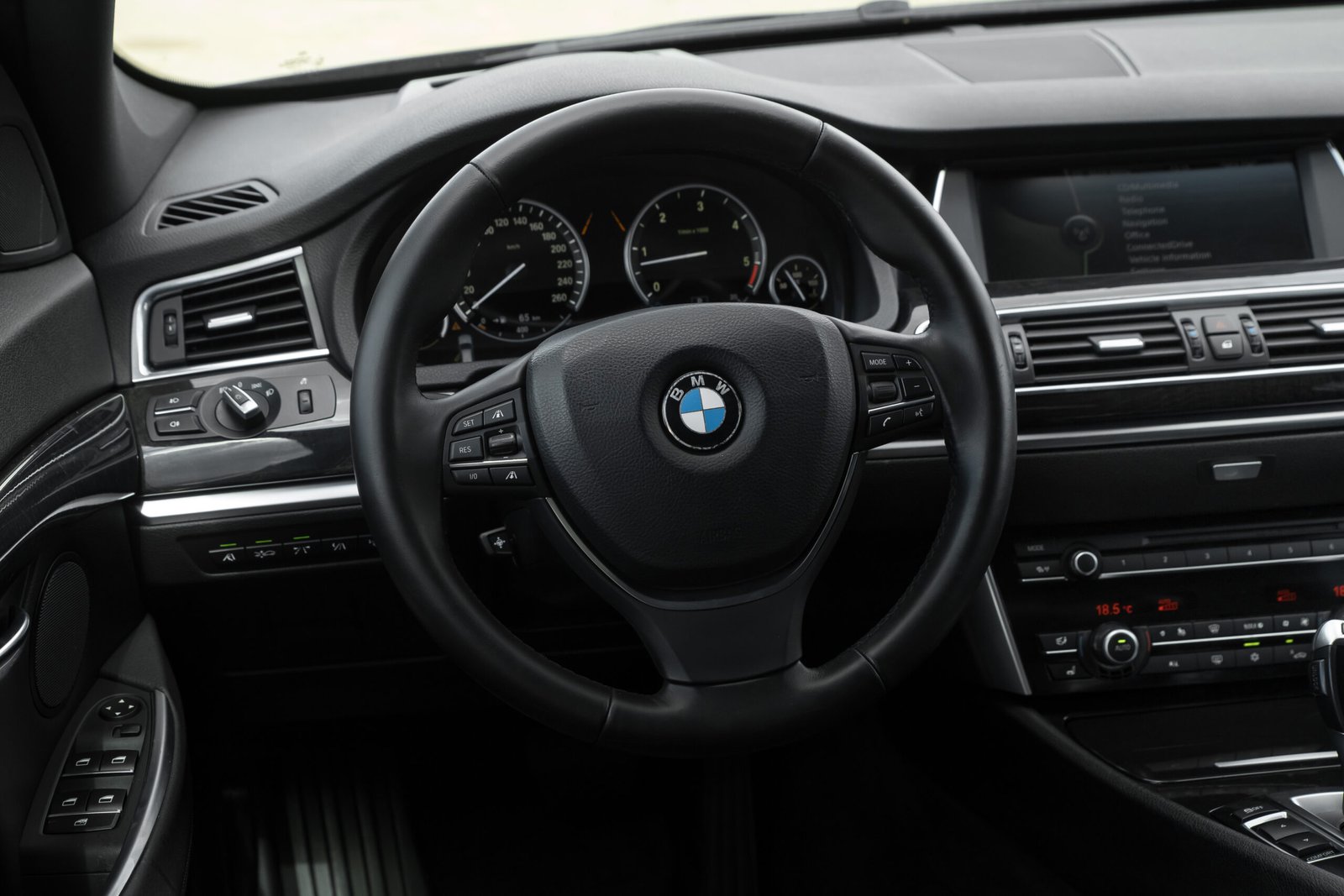 BMW 535D GT 3.0D 40D FULL OPTIONS full