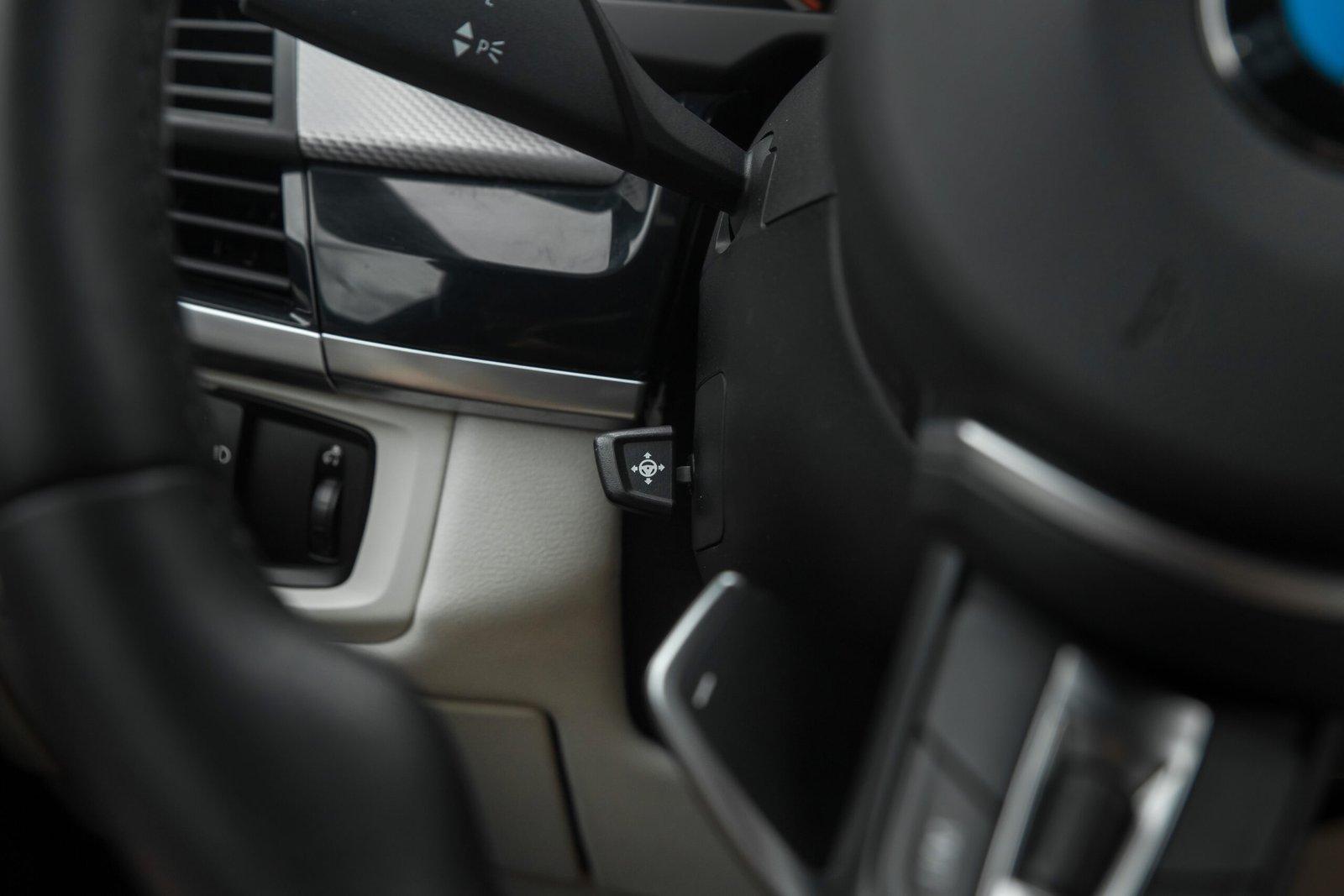 
								BMW X6 F16 3.0D 30D 190KW M-SPORTPAKET full									
