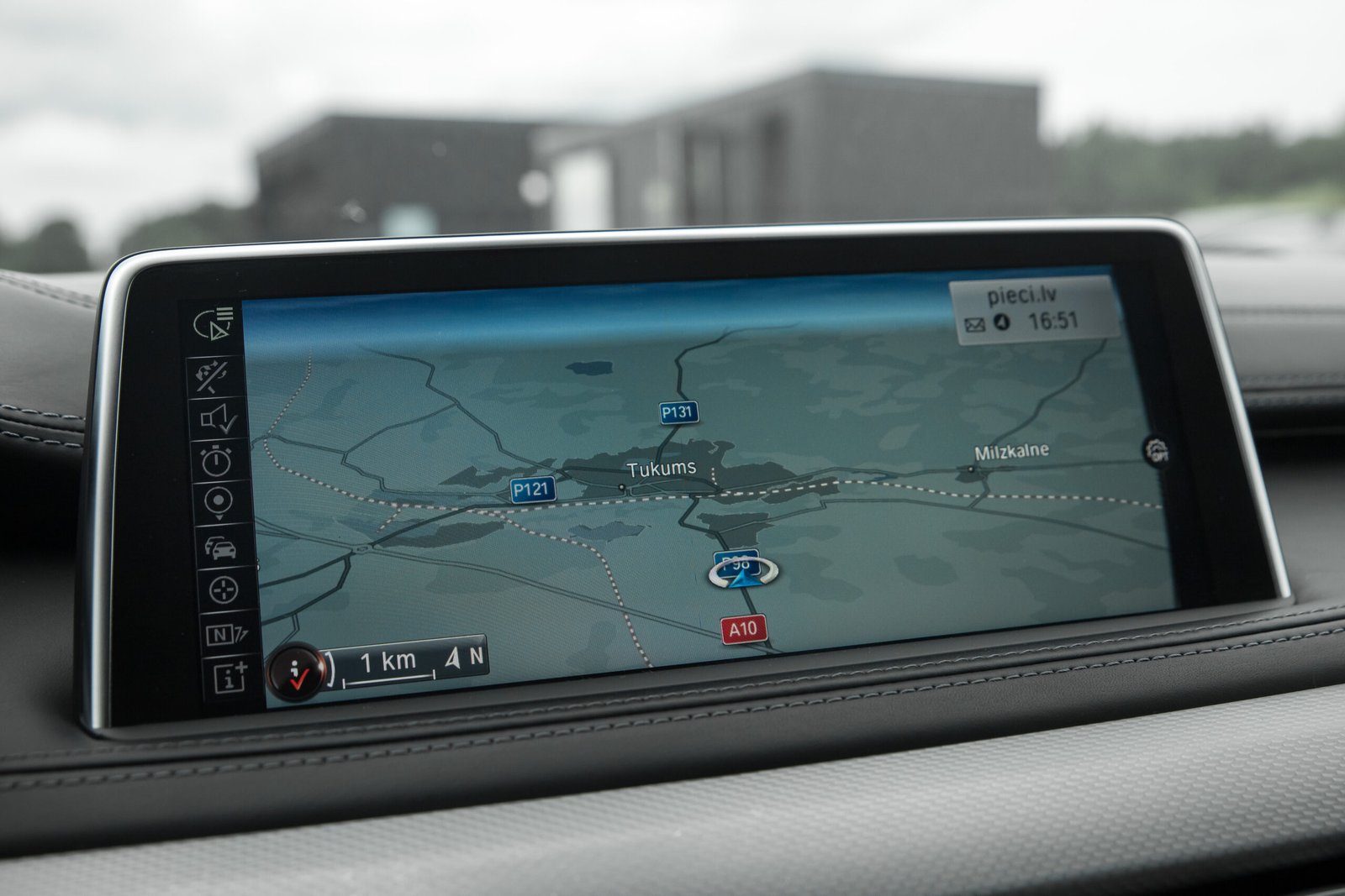 
								BMW X6 F16 3.0D 30D 190KW M-SPORTPAKET full									