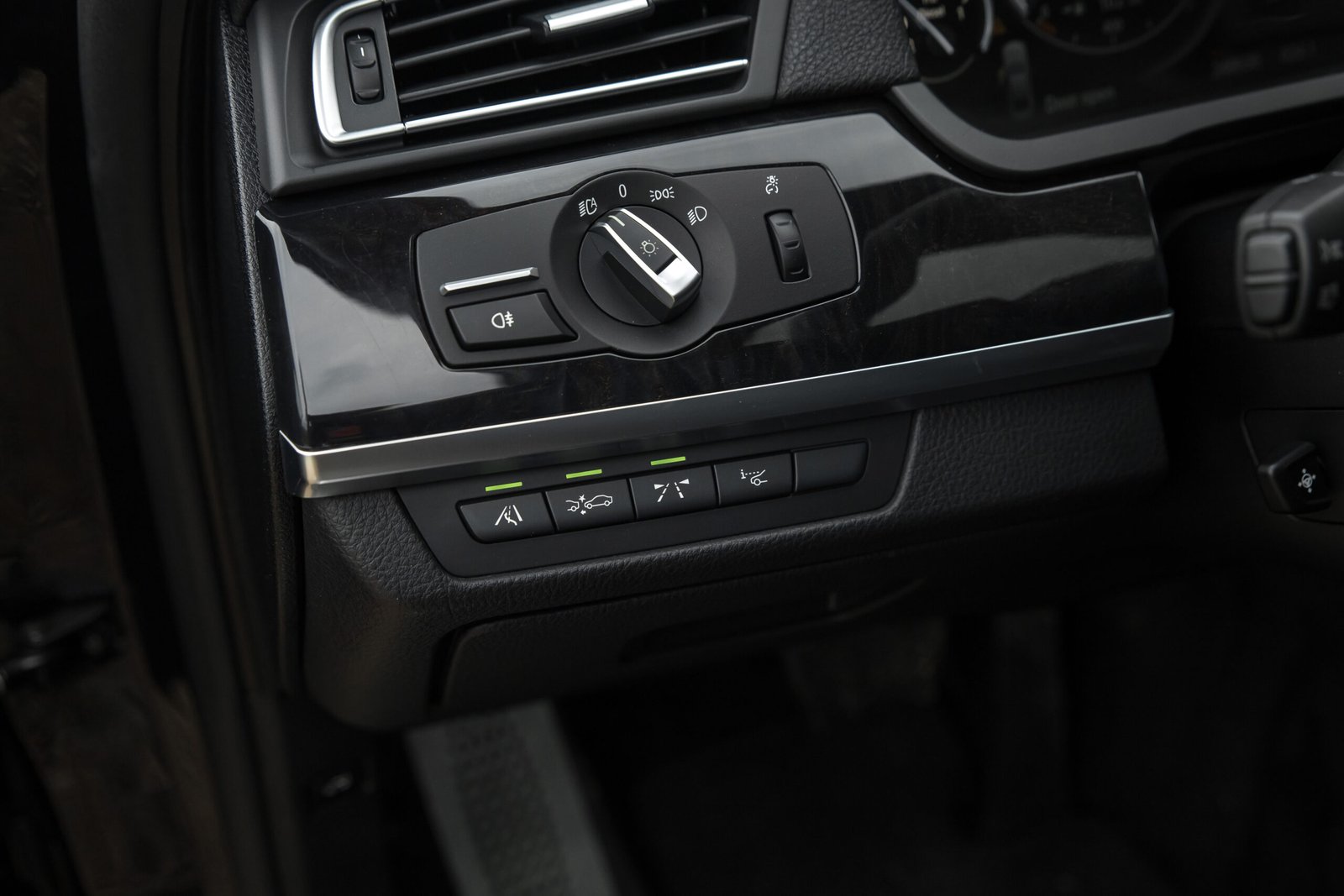 
								BMW 740D 40D 3.0D 225KW M-SPORTPAKET full									