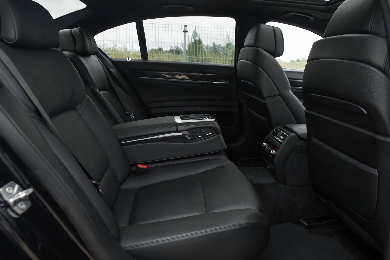 
								BMW 740D 40D 3.0D 225KW M-SPORTPAKET full									