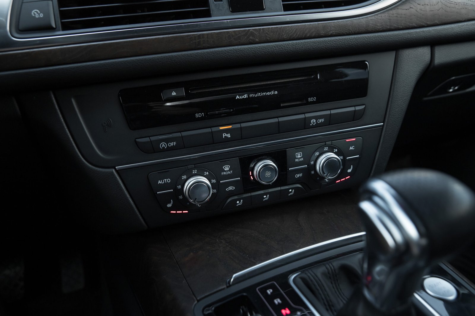 
								AUDI A6 S-LINE 3.0D 180KW QUATTRO full									