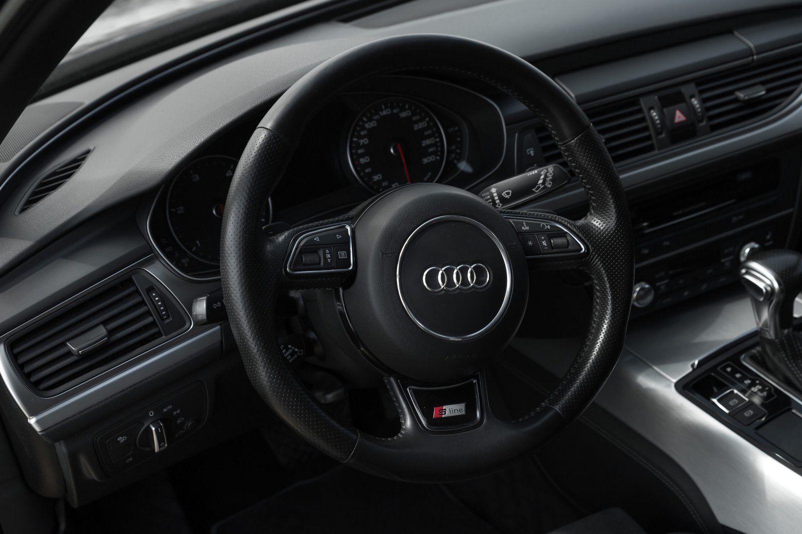 
								AUDI A6 S-LINE 3.0D QUATTRO 180KW full									