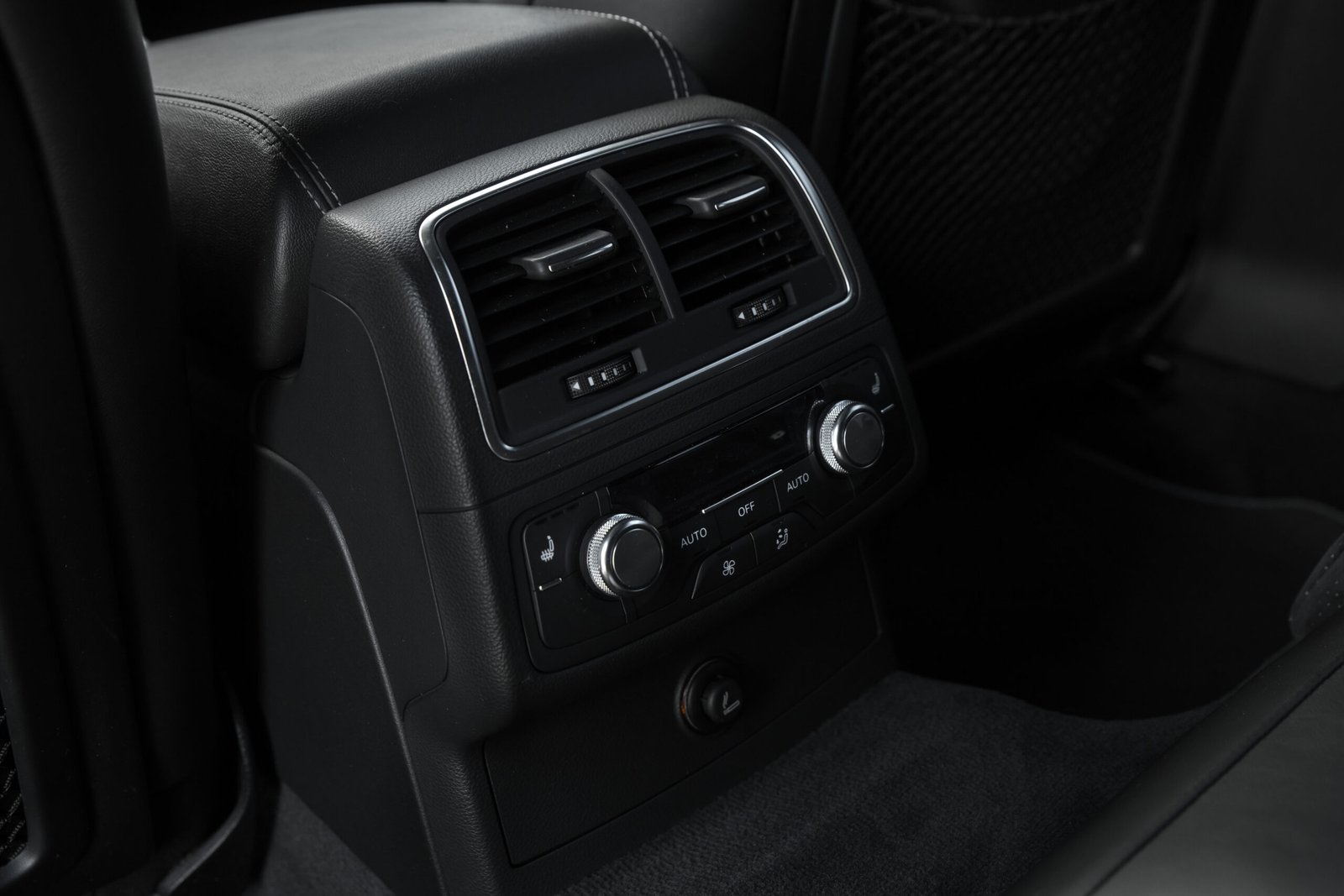 
								AUDI A6 S-LINE 3.0D QUATTRO 180KW full									