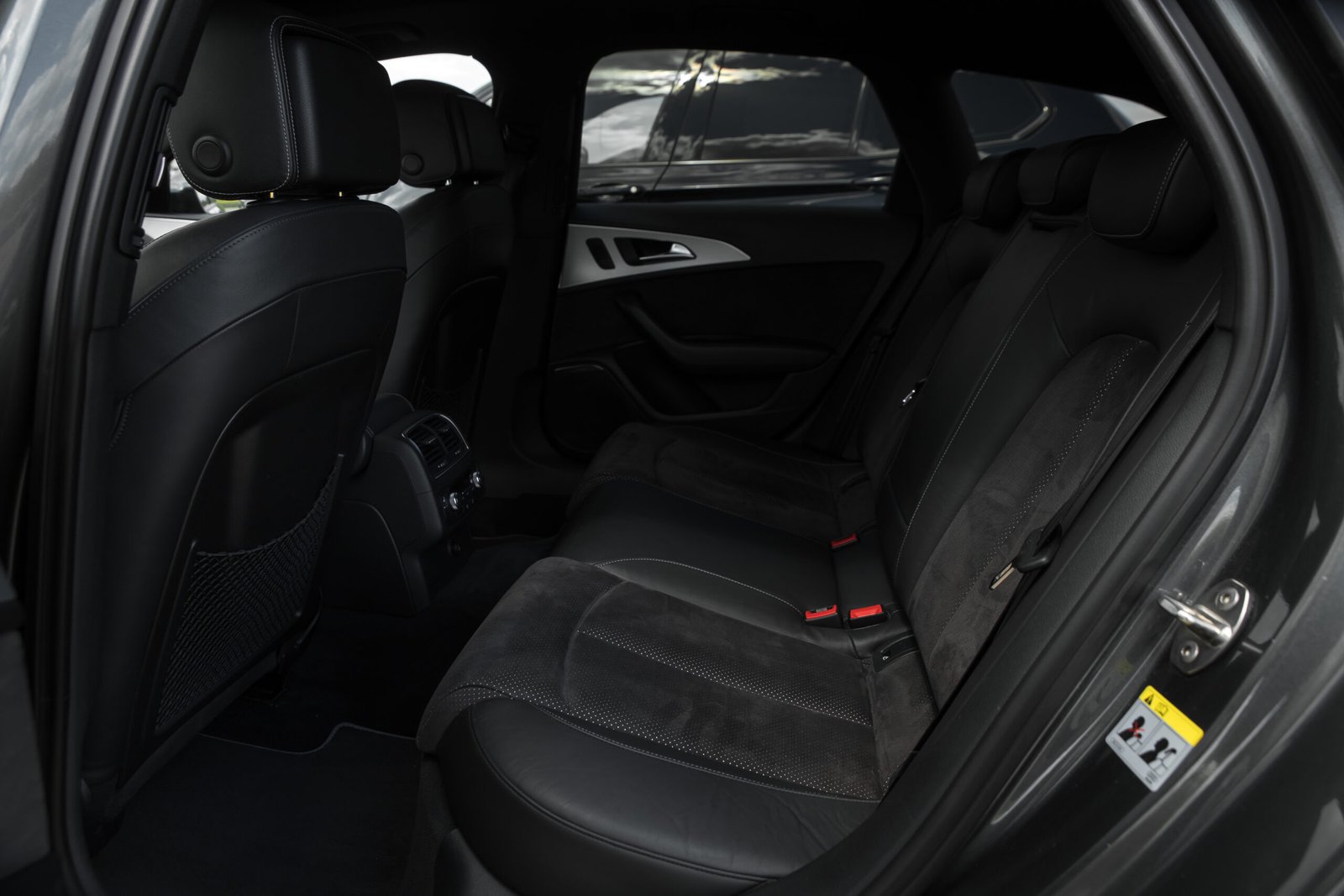 
								AUDI A6 S-LINE 3.0D QUATTRO 180KW full									