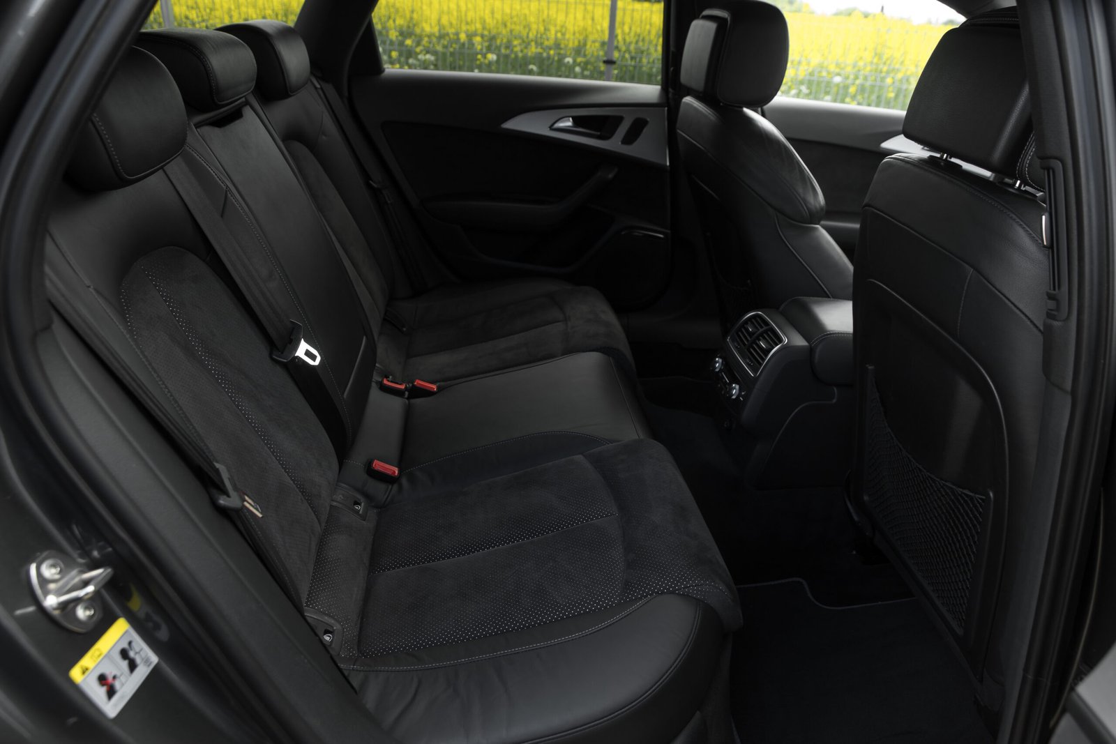 
								AUDI A6 S-LINE 3.0D QUATTRO 180KW full									