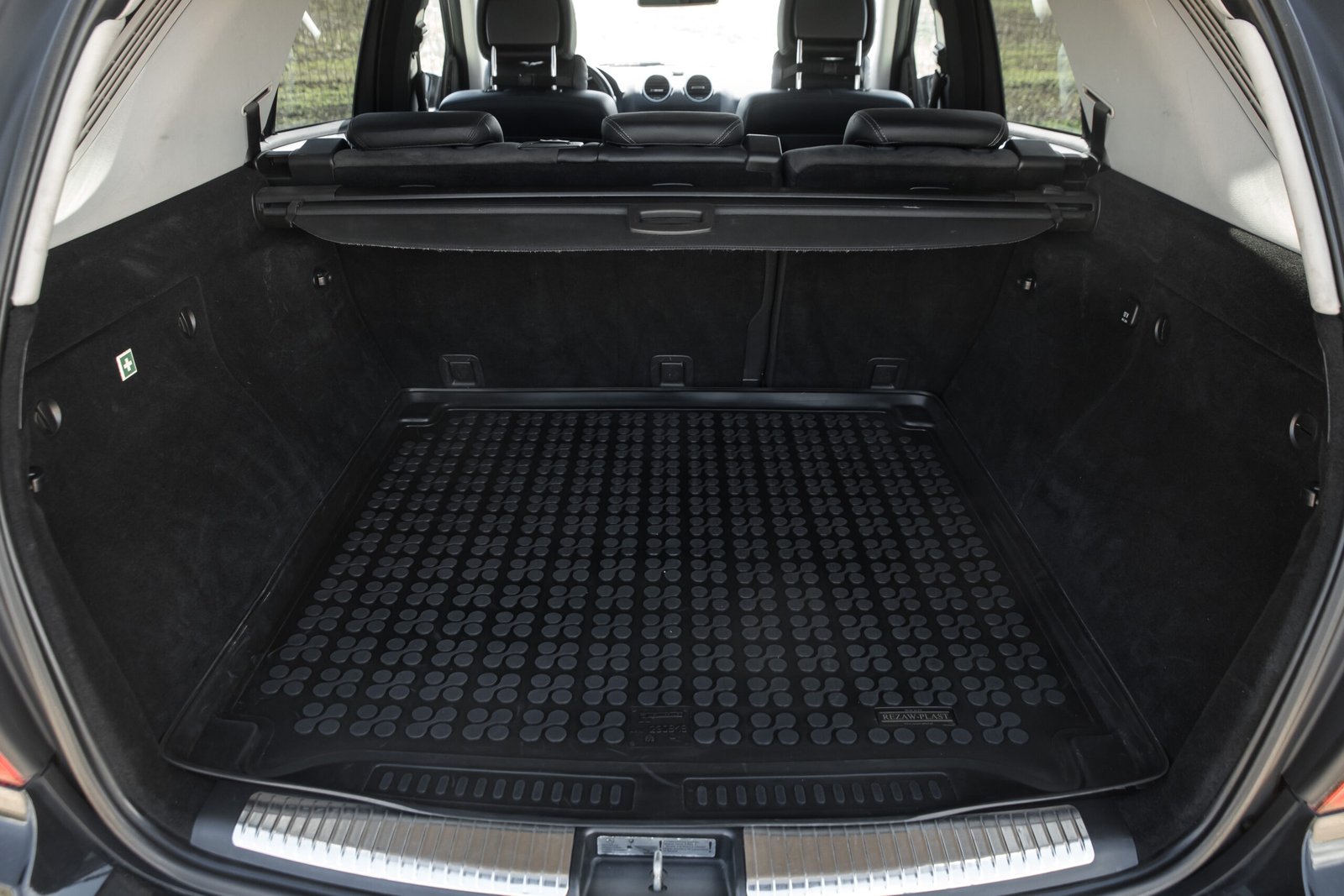 MERSEDES BENZ ML 320D AMG 165 KW full