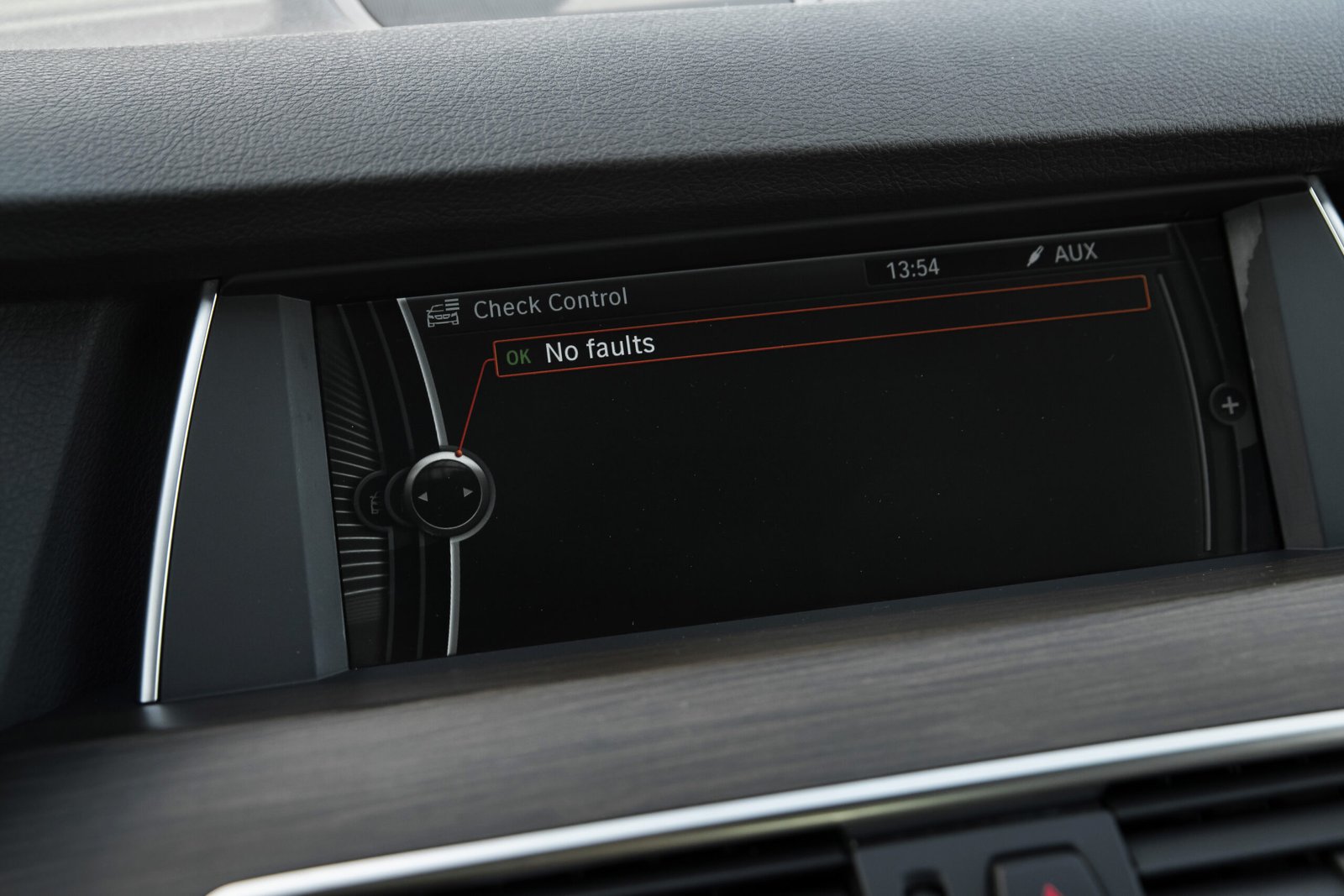 
								BMW GT 530D 180KW BLACK EDITION full									