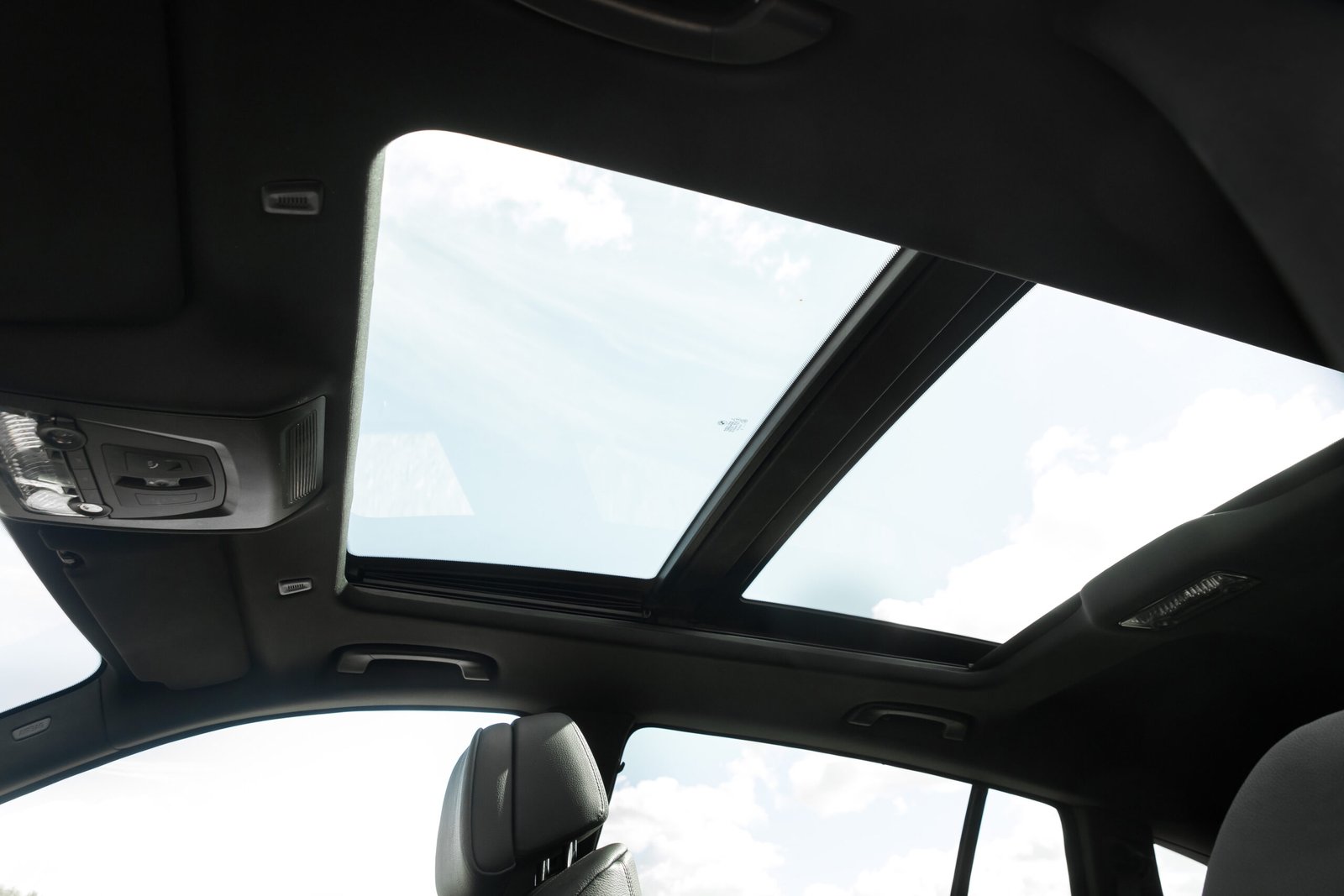 
								BMW GT 530D 180KW BLACK EDITION full									