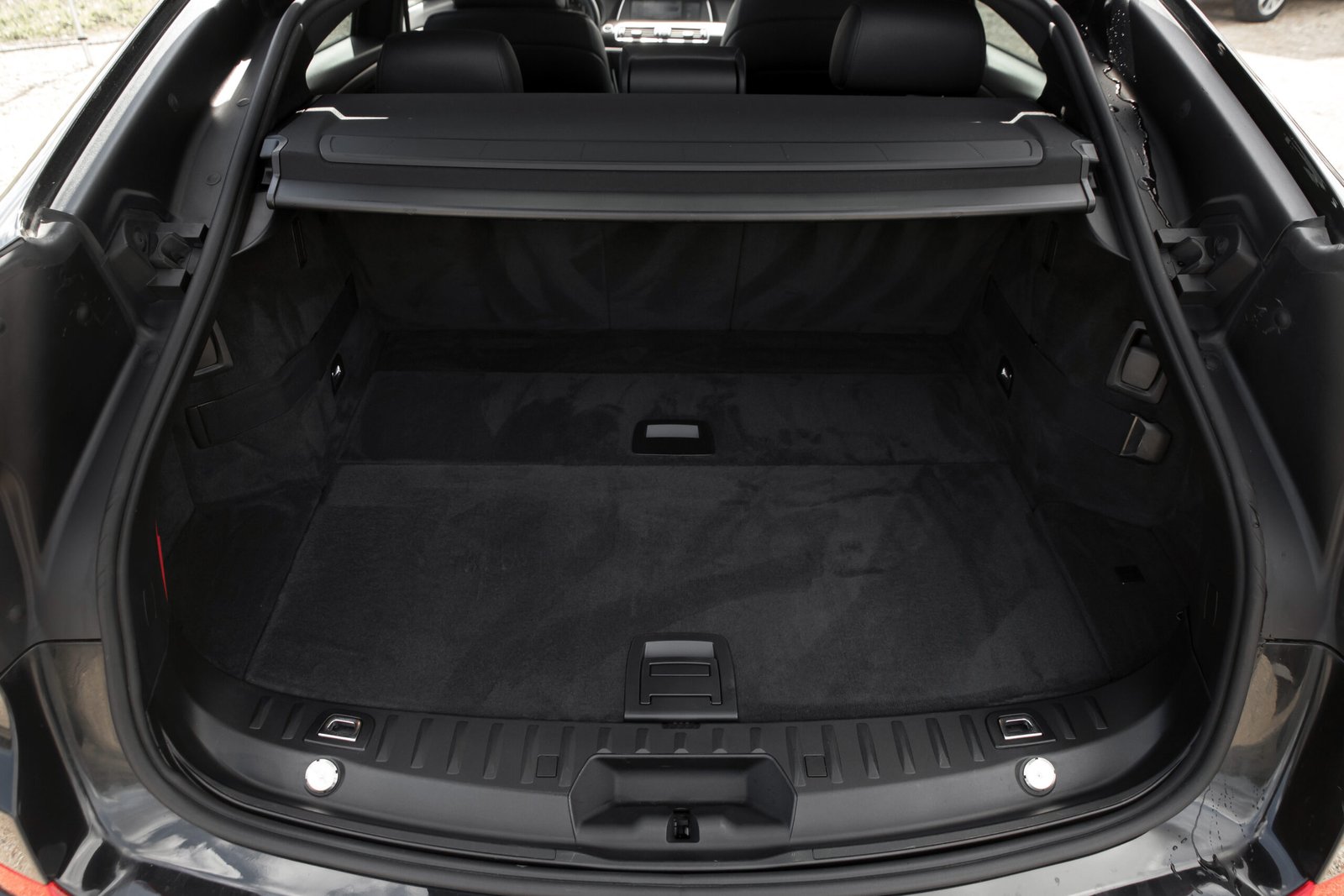 
								BMW GT 530D 180KW BLACK EDITION full									