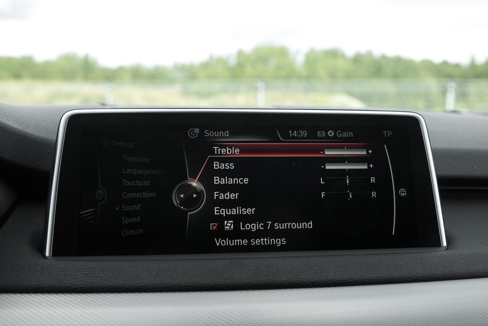 
								BMW X5 F15 3.0D 230KW M-SPORTPAKET full									