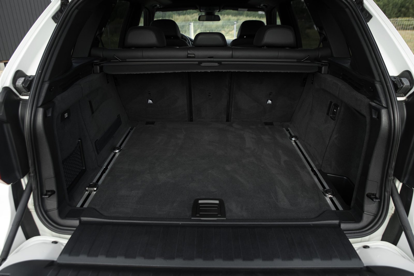 
								BMW X5 F15 3.0D 230KW M-SPORTPAKET full									