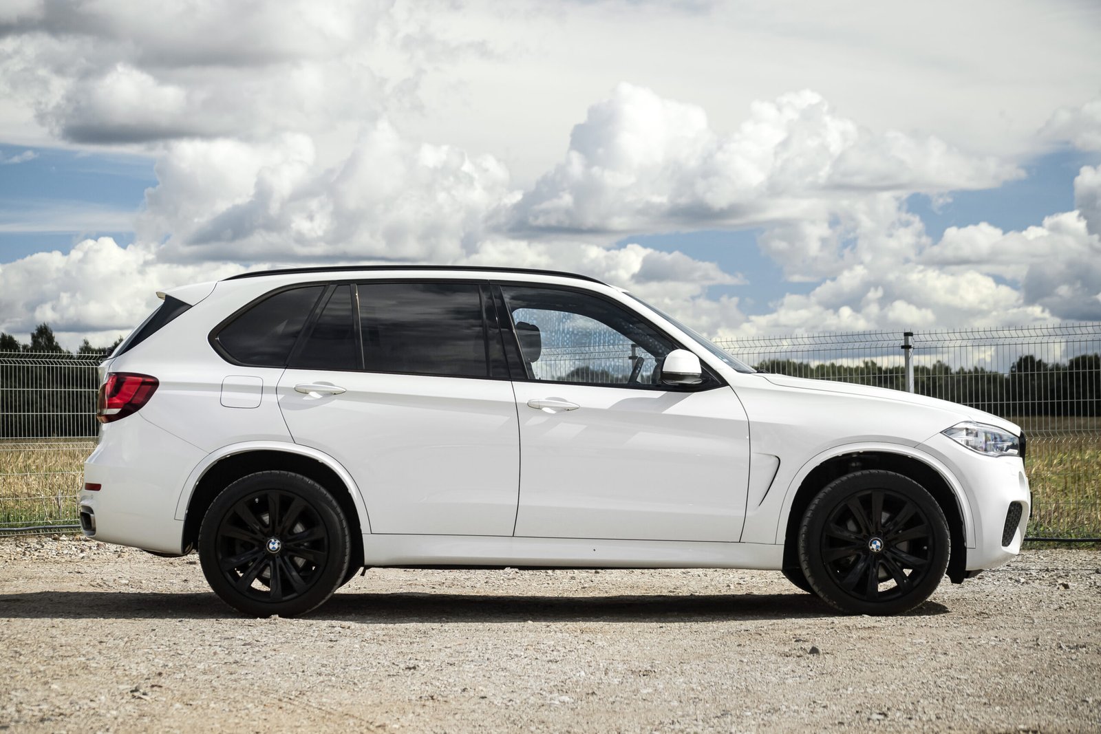 
								BMW X5 F15 3.0D 230KW M-SPORTPAKET full									