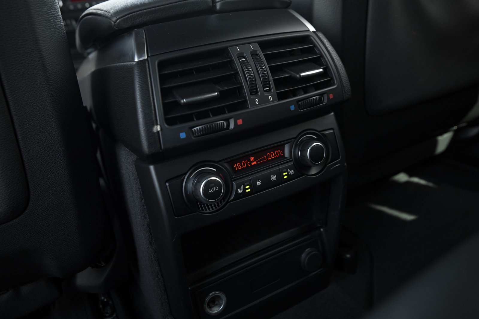 
								BMW X5 E70 3.0D 225KW FACELIFT full									