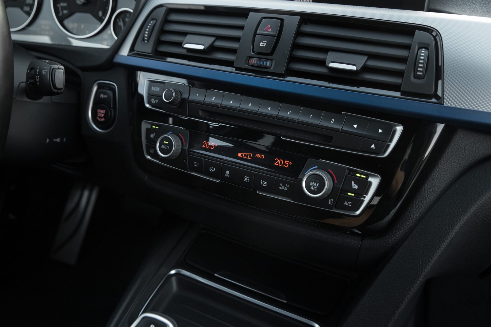 BMW 330D F31 3.0D 190KW M-SPORTPAKET full